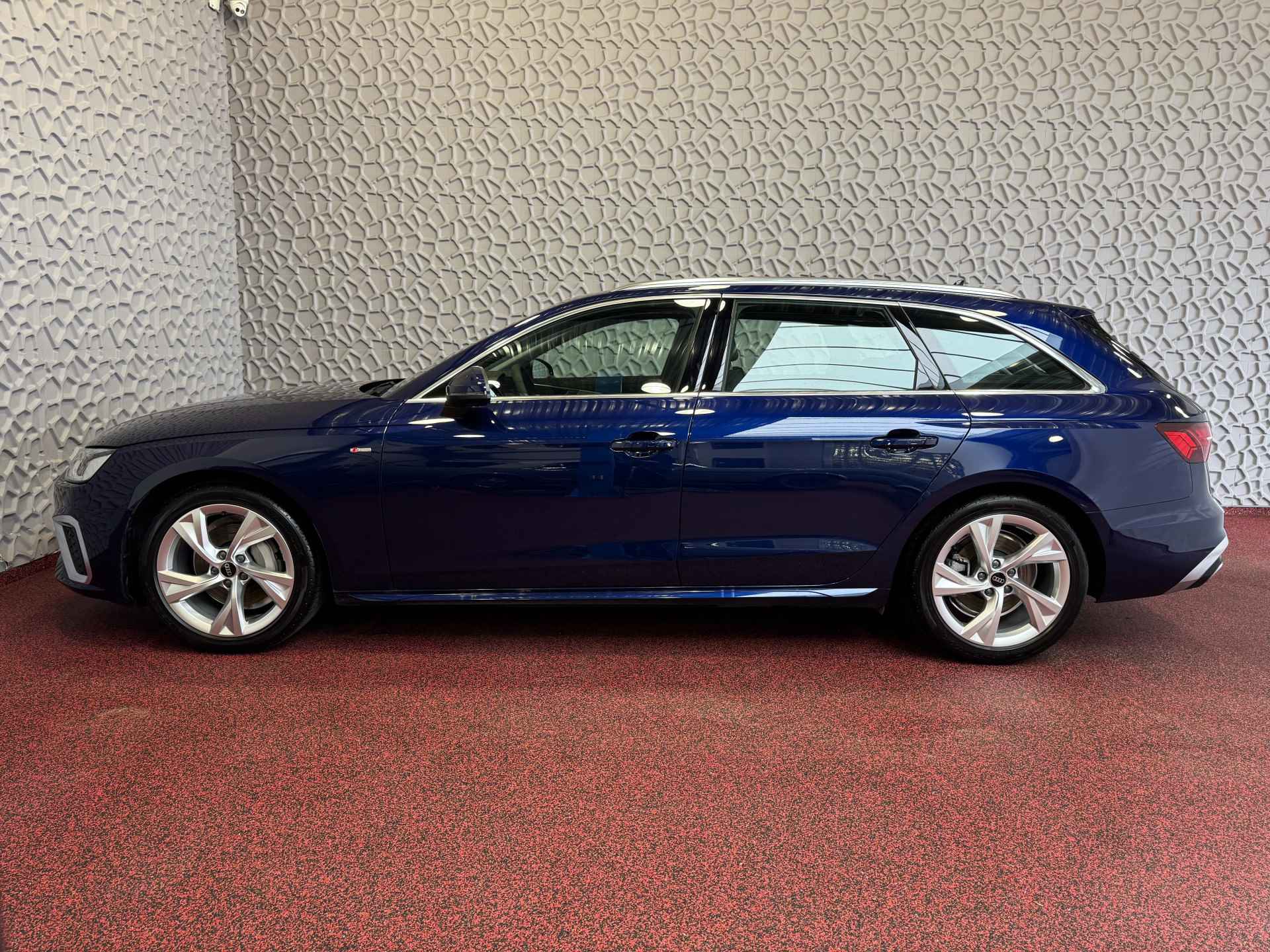 Audi A4 Avant 40 TFSI 204PK S-LINE EDITION LED NAVI VIR.COCKPIT ADAP.CRUIS ELEK.KLEP 08/2024 - 60/76