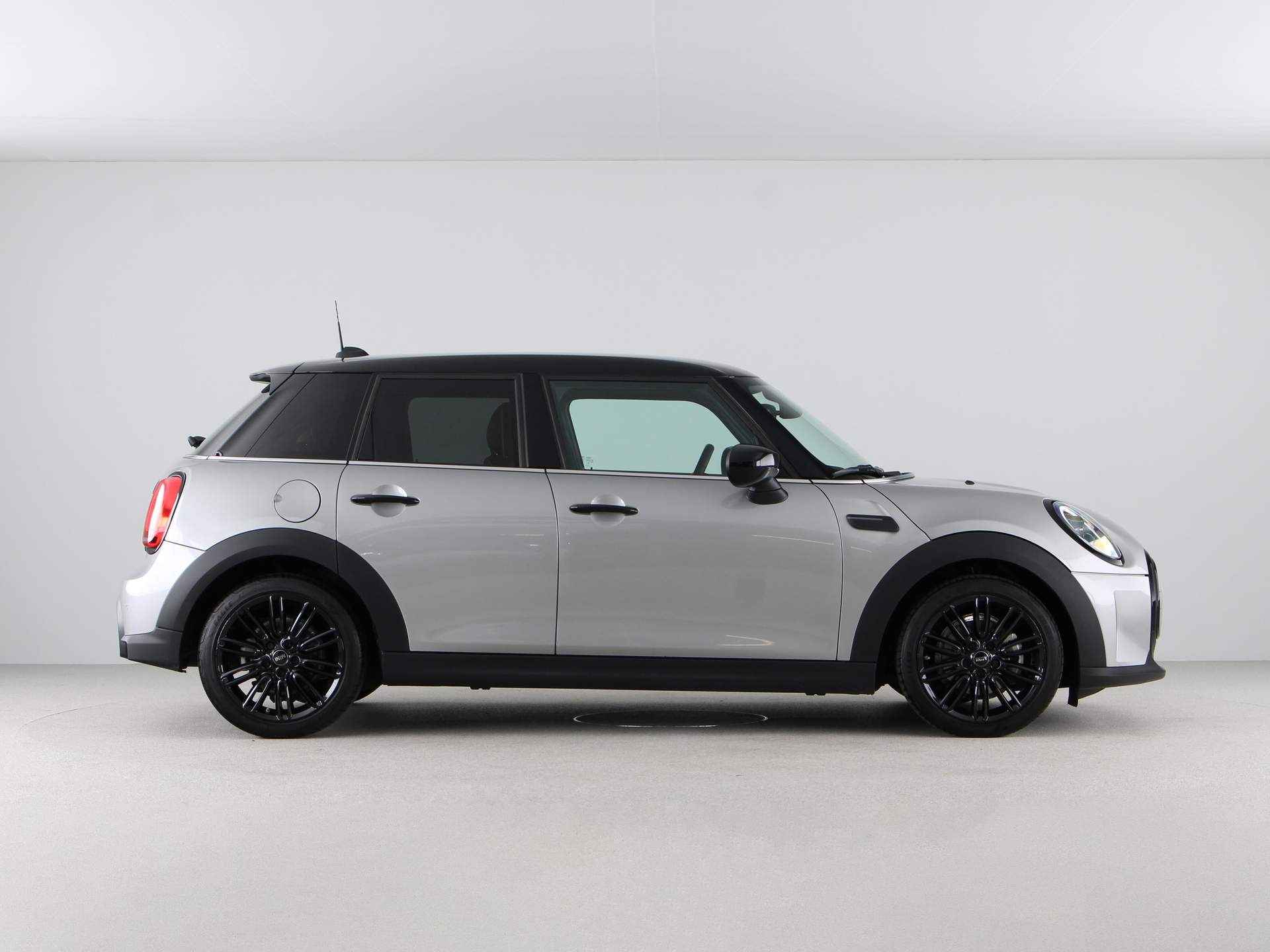 MINI 5-deurs Cooper Camden Edition Aut. - 9/23