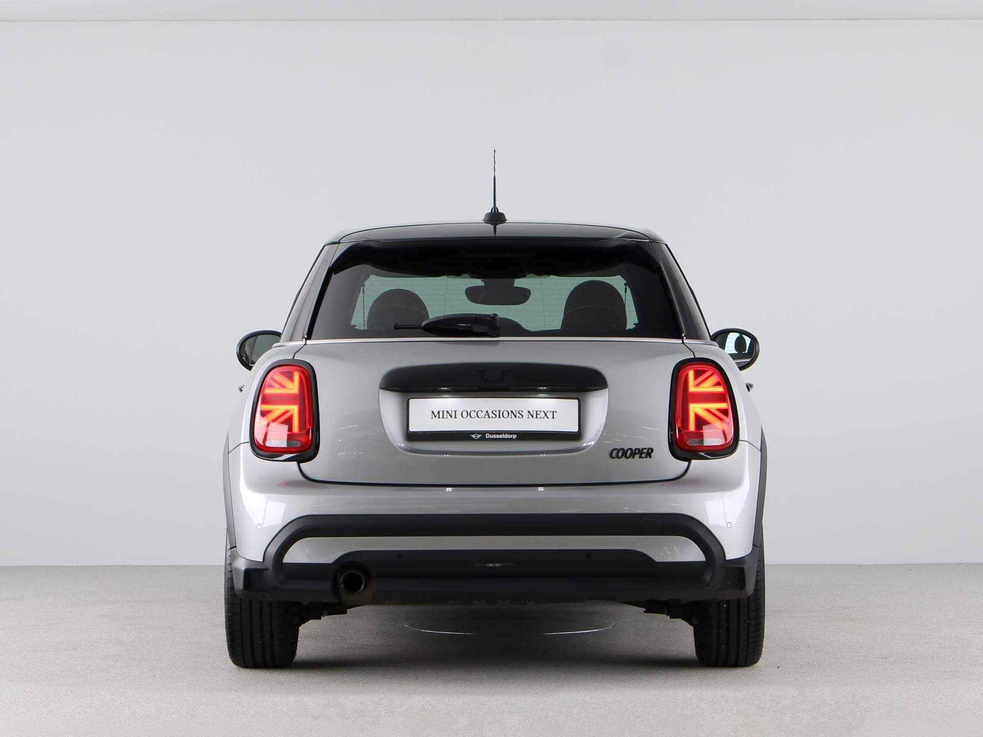 MINI 5-deurs Cooper Camden Edition Aut. - 11/23