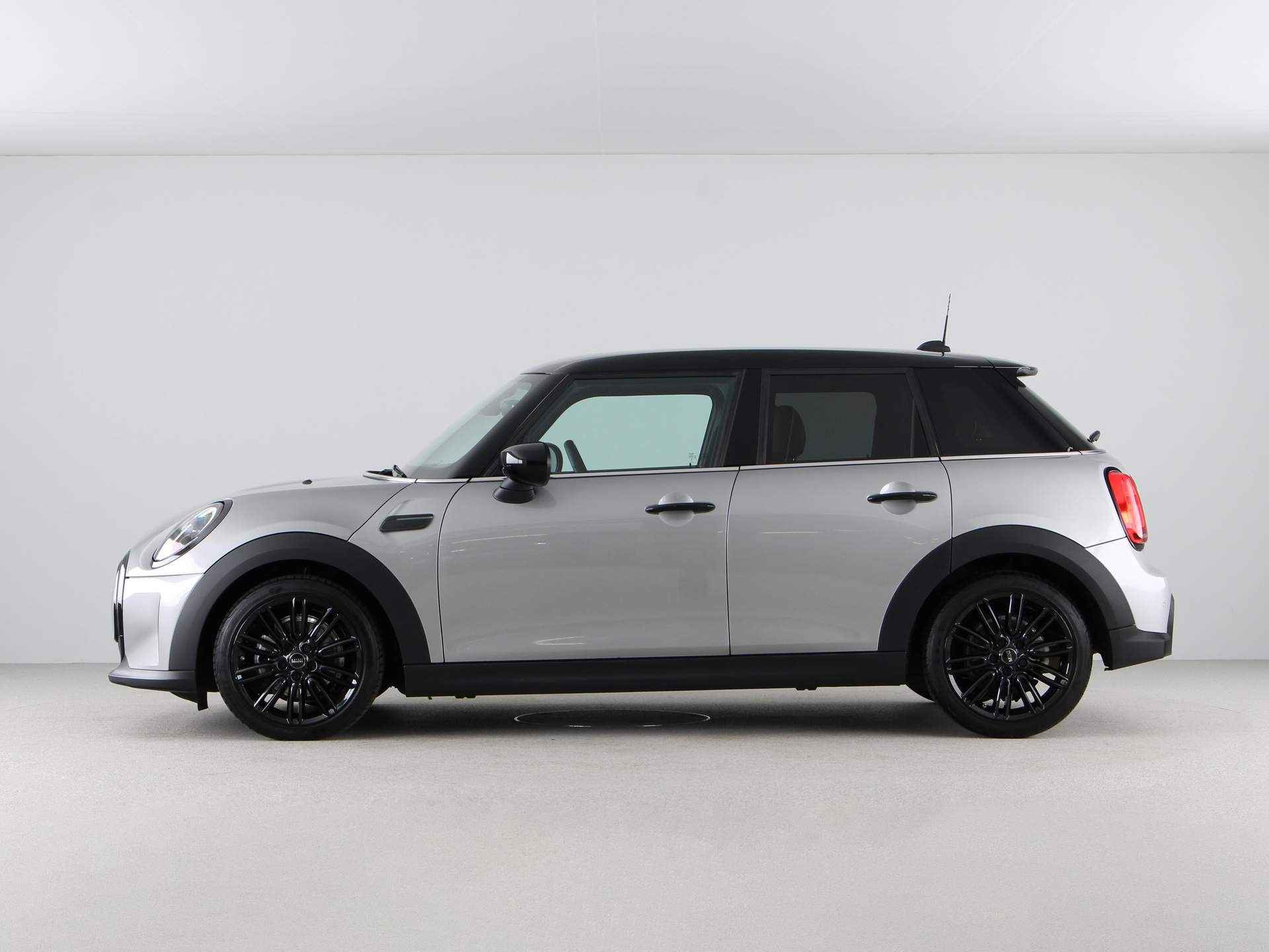 MINI 5-deurs Cooper Camden Edition Aut. - 13/23