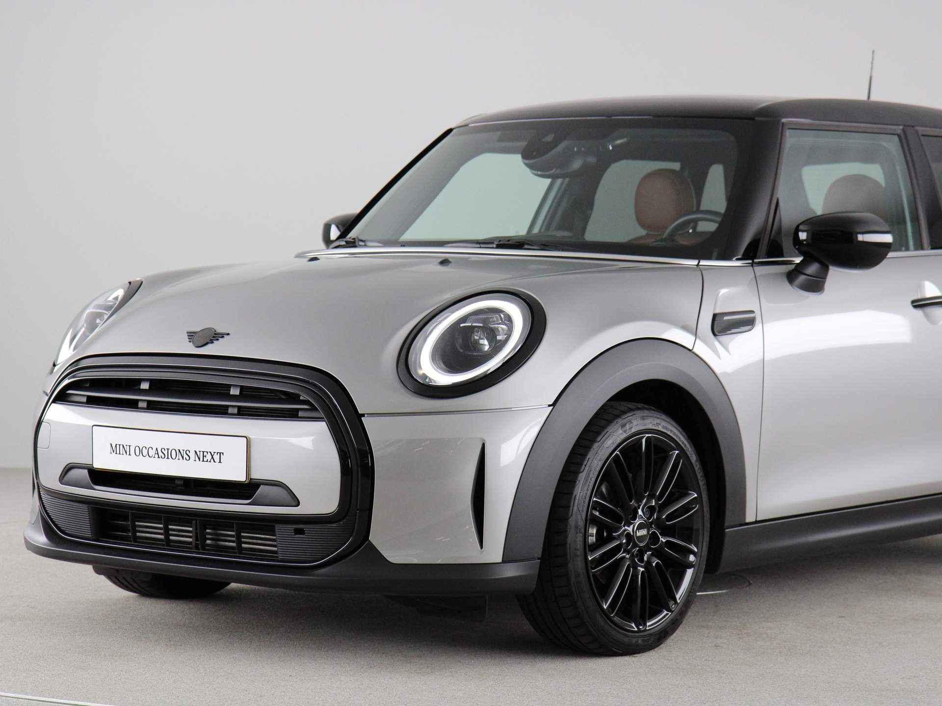 MINI 5-deurs Cooper Camden Edition Aut. - 21/23