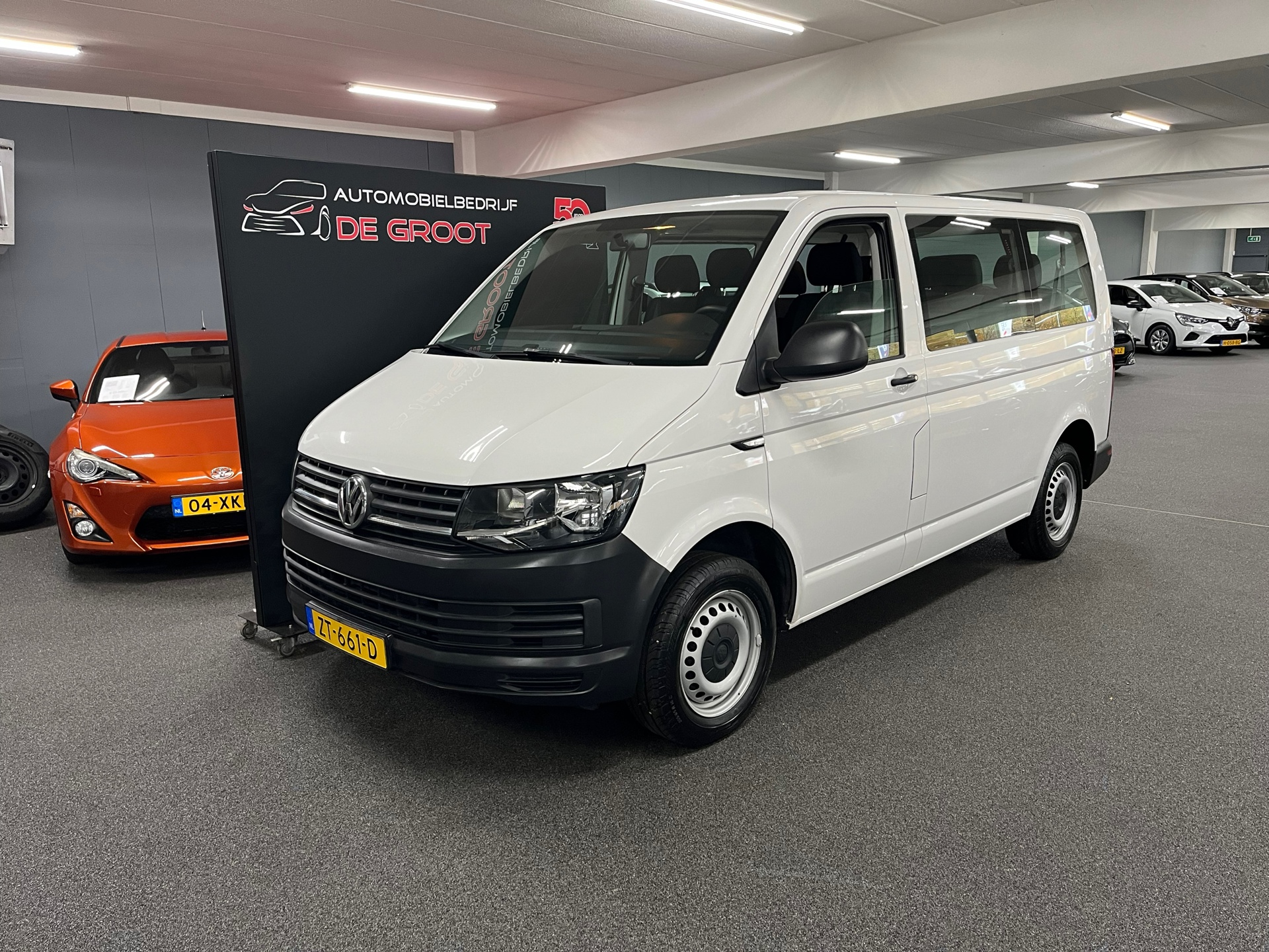 Volkswagen Transporter Kombi 2.0 TDI L1H1 9-persoons