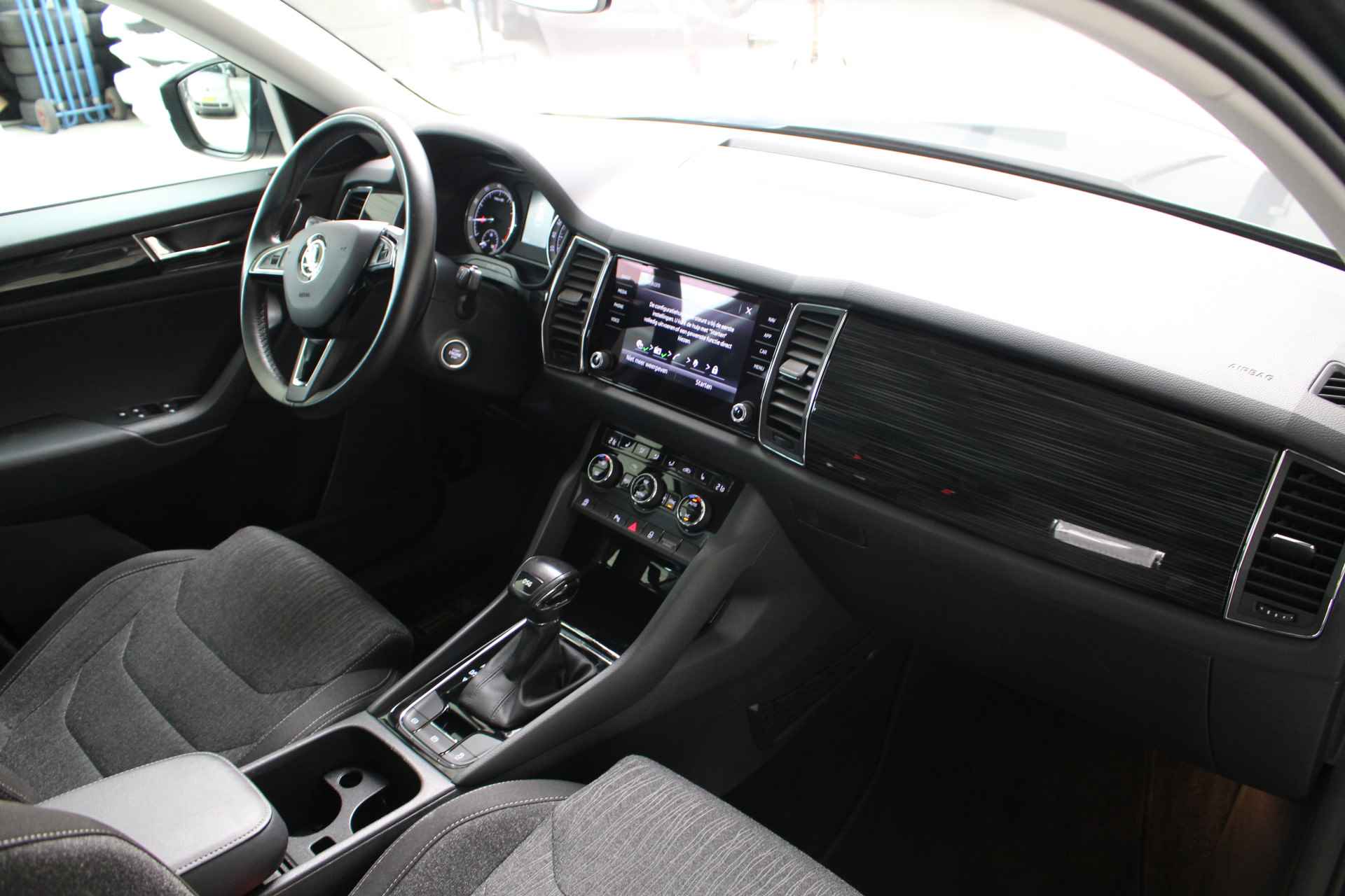 Škoda Kodiaq 1.5 TSI DSG Style 7-Persoons Navigatie | Apple Carplay | Android Auto | Stoelverwarming | Parkeersensoren . - 11/33