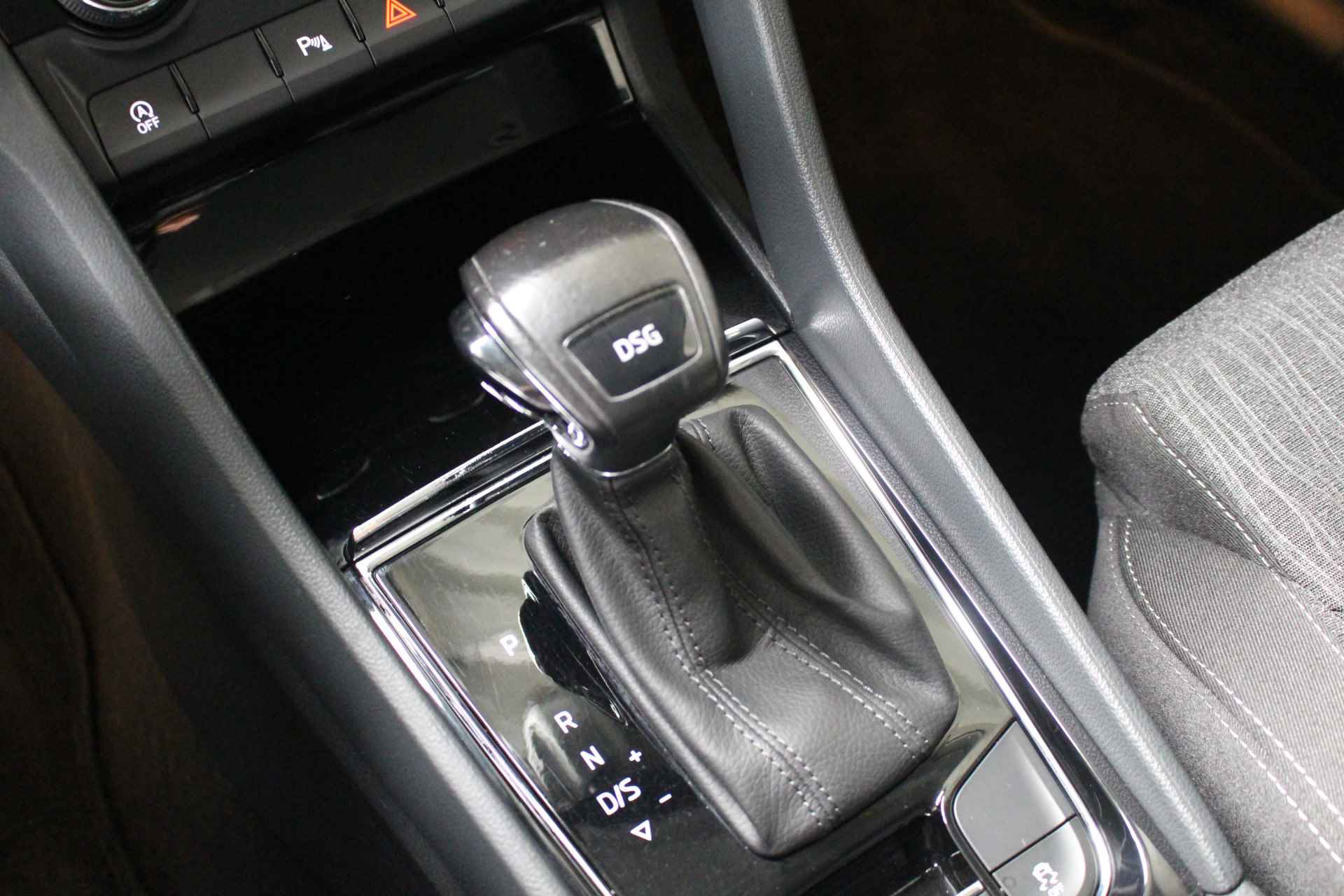 Škoda Kodiaq 1.5 TSI DSG Style 7-Persoons Navigatie | Apple Carplay | Android Auto | Stoelverwarming | Parkeersensoren . - 32/33