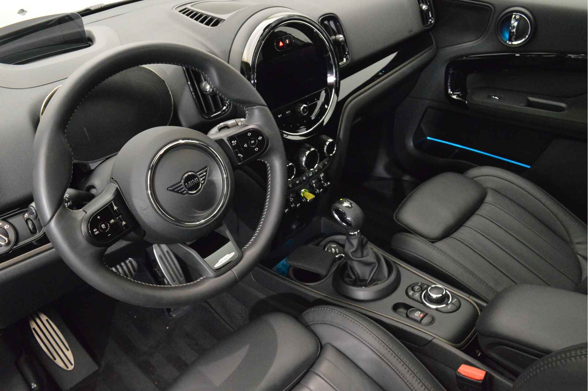 MINI Countryman Cooper SE ALL4 JCW Automaat / Premium Plus Pakket / Panoramadak / Achteruitrijcamera / Comfort Access / Active Cruise Control / Head-Up / LED / Park Assistant - 10/24