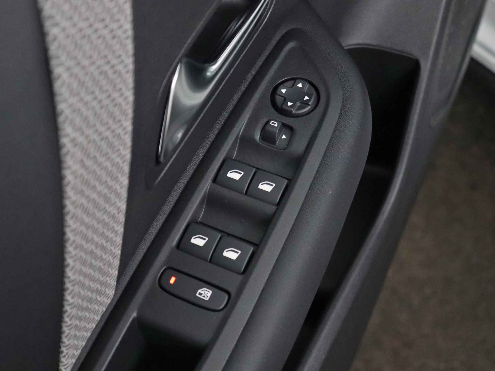 Citroën Ë-C4 You 50 kWh | Rijklaar | Apple Carplay | Comfort Seats | - 23/27