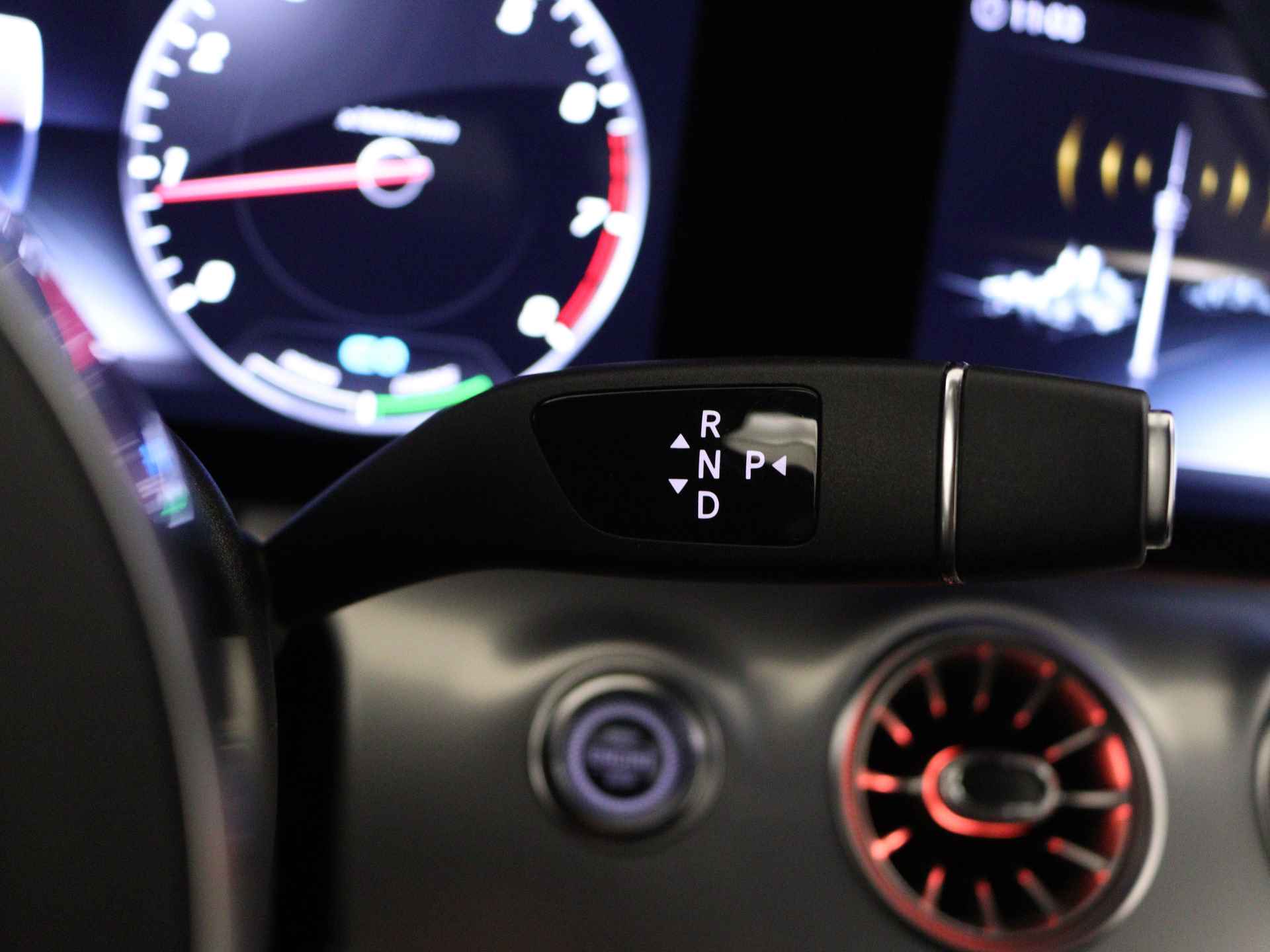 Mercedes-Benz E-Klasse Cabrio 200 Premium Plus Limited | AMG | Sfeerverlichting | Navigatie | Memory Seats | Stoel+Nekverwarming |  Parkeersensoren + Camera | Inclusief 24 MB Premium Certified garantie voor Europa. - 21/42