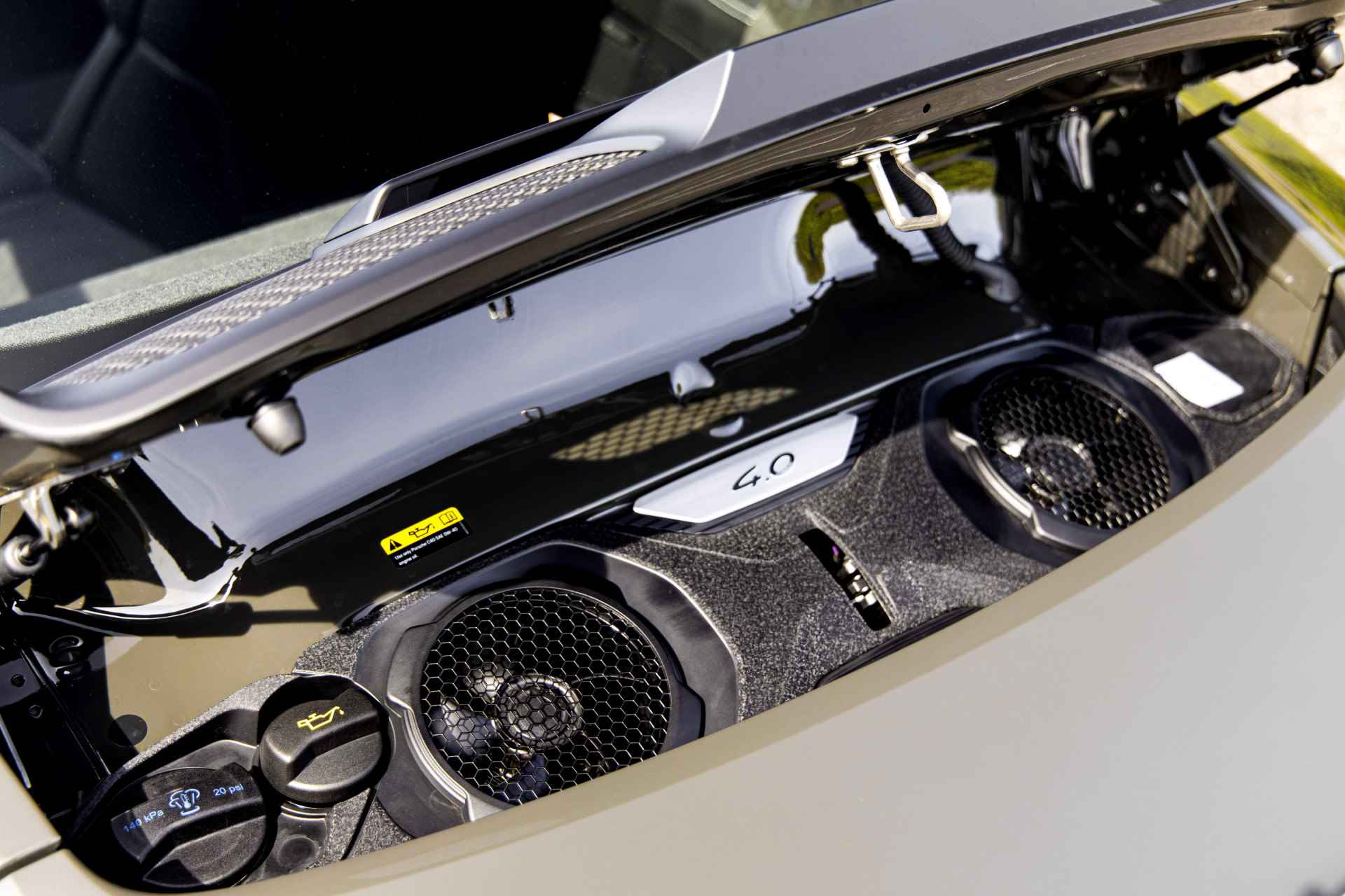 Porsche 911 4.0 GT3 Touring | PCCB | LED Matrix | Carbon dak | Interieur Carbon mat | Adapt. stoelen | Bose | Geen circuit km! | Liftsysteem vooras | incl. Winterset en gereedschap - 19/61