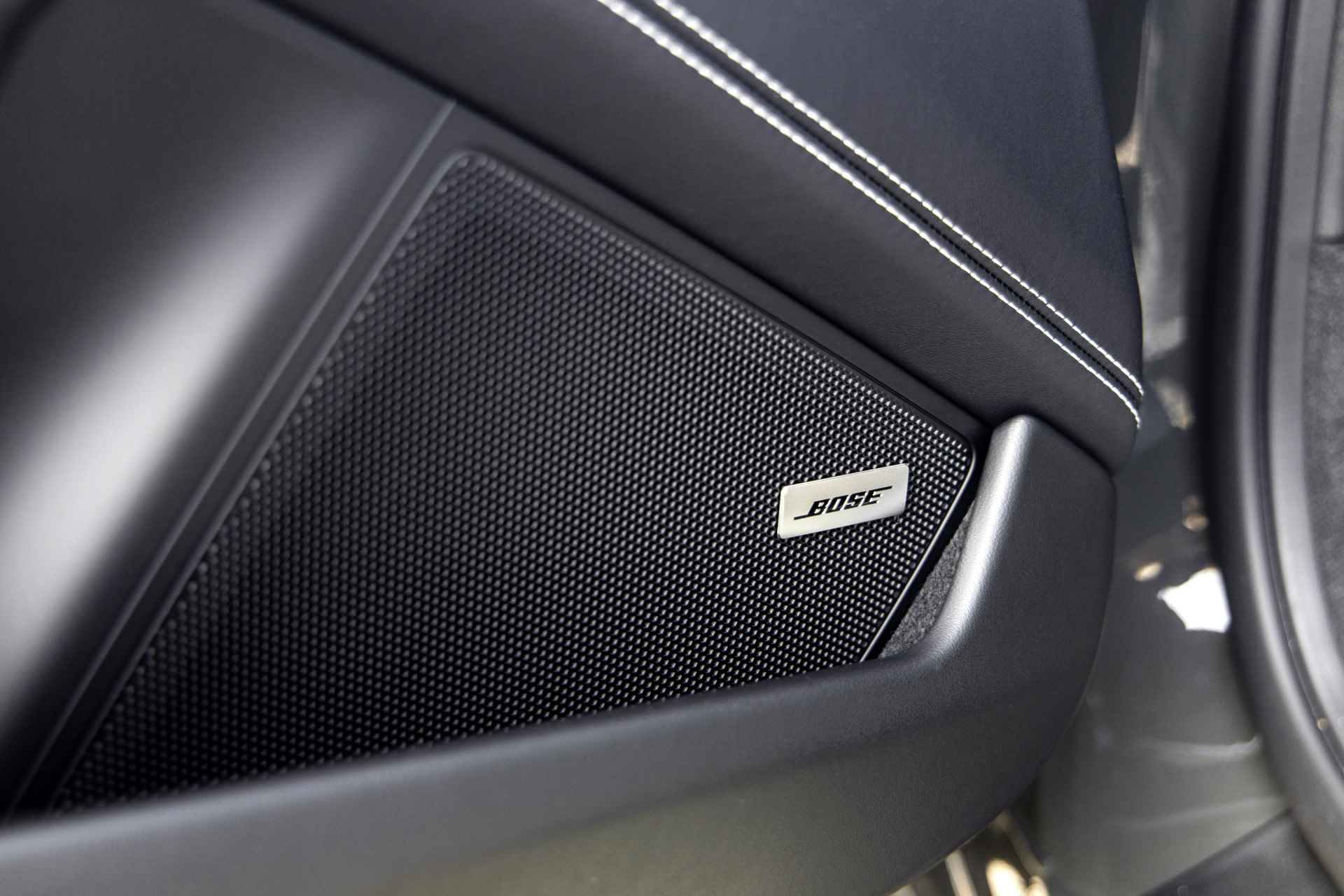 Porsche 911 4.0 GT3 Touring | PCCB | LED Matrix | Carbon dak | Interieur Carbon mat | Adapt. stoelen | Bose | Geen circuit km! | Liftsysteem vooras | incl. Winterset en gereedschap - 22/61