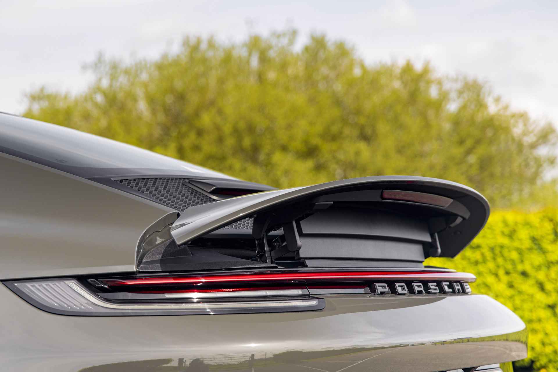 Porsche 911 4.0 GT3 Touring | PCCB | LED Matrix | Carbon dak | Interieur Carbon mat | Adapt. stoelen | Bose | Geen circuit km! | Liftsysteem vooras | incl. Winterset en gereedschap - 41/61
