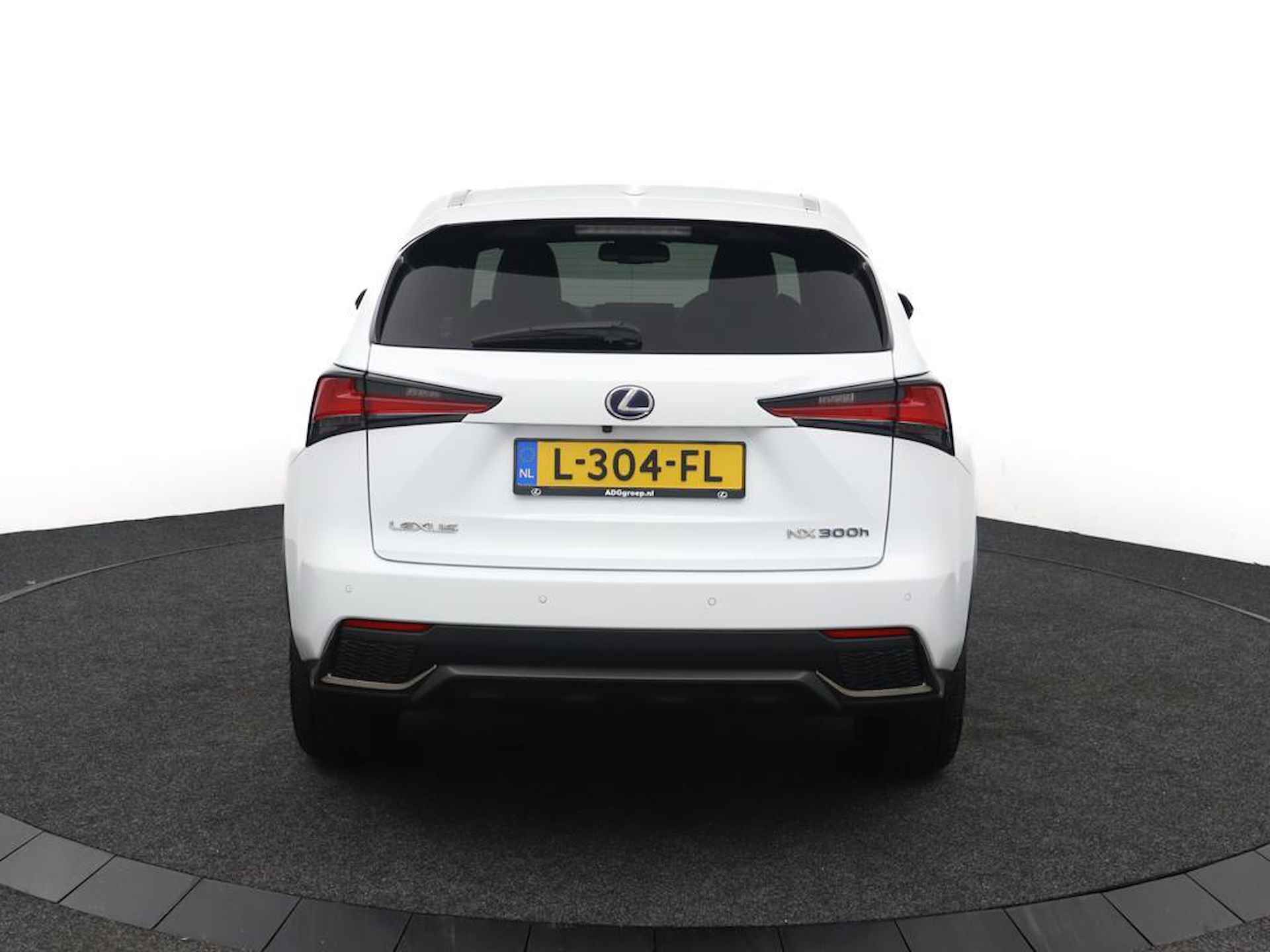 Lexus NX 300h AWD F Sport Line | Apple Carplay | Adaptief demping systeem | Stoelverwarming - 33/47