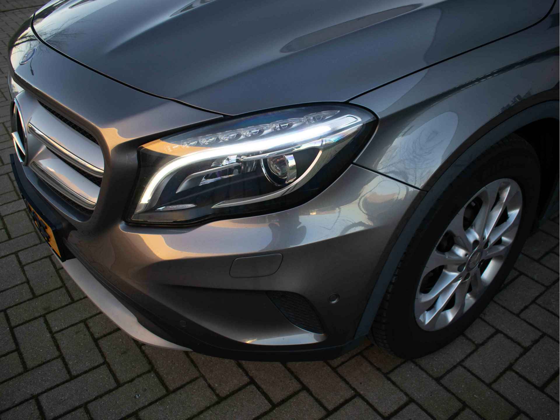 Mercedes-Benz GLA 180 123pk | Navi | Leder | Airco | Carplay | PDC | - 27/29