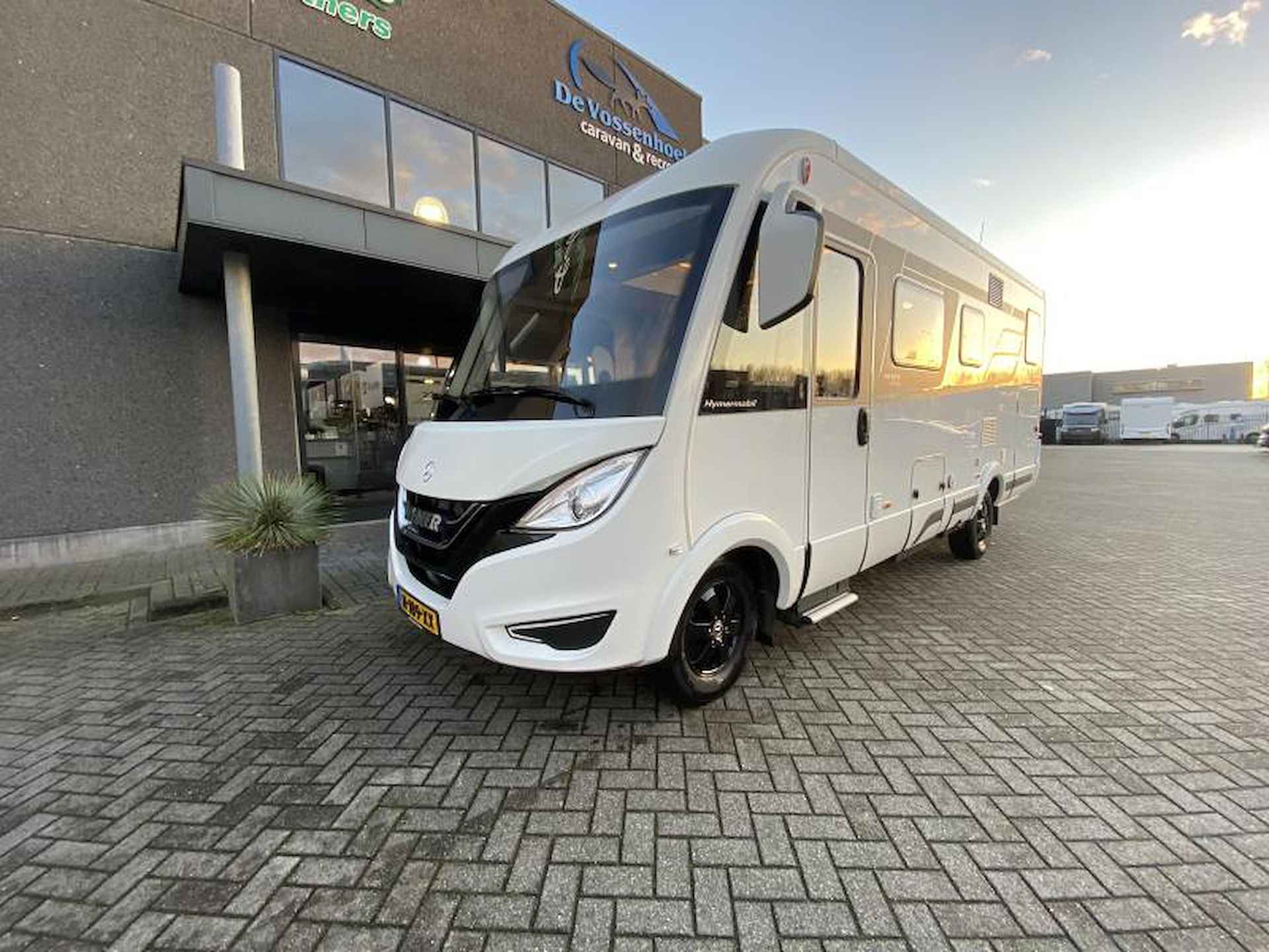 Hymer BMC-I 600  full options - 6/23