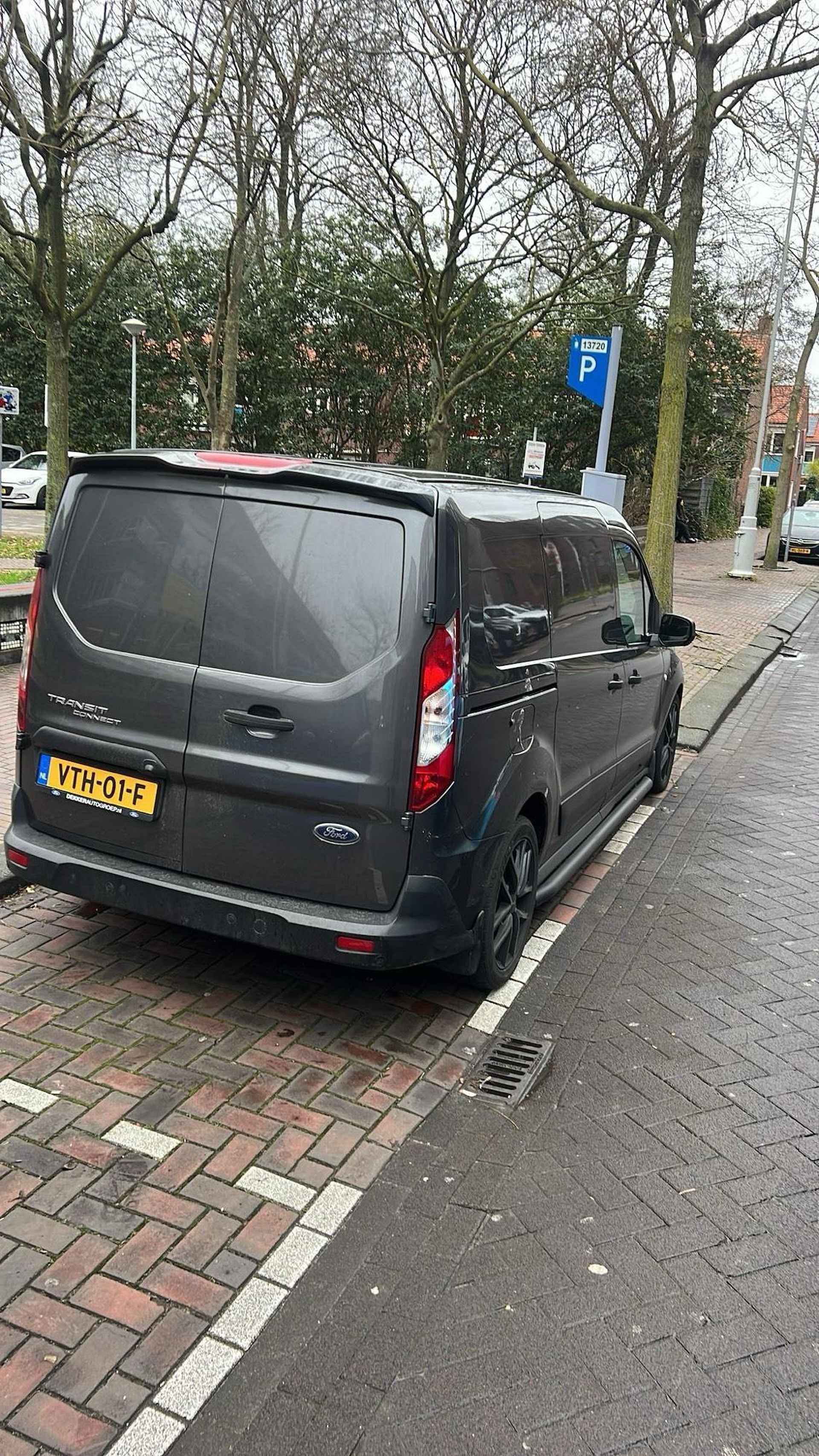 Ford Transit Connect 1.5 EcoBlue L2 Limited - 17/20