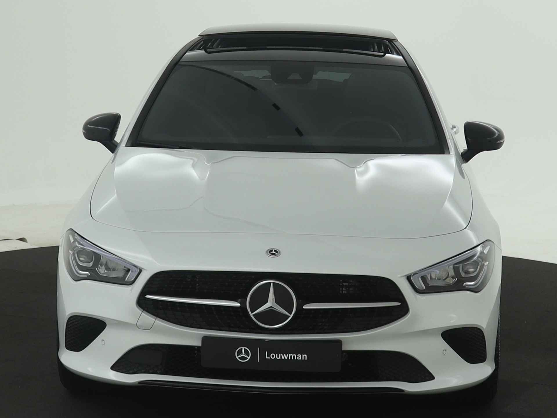 Mercedes-Benz CLA-Klasse Shooting Brake 250 e Luxury Line | Panorama / schuifdak | Smartphone-integratie | Premium pakket | Nightpakket | Parkeerpakket met achteruitrijcamera | Stoelverwarming vooraan | - 23/40