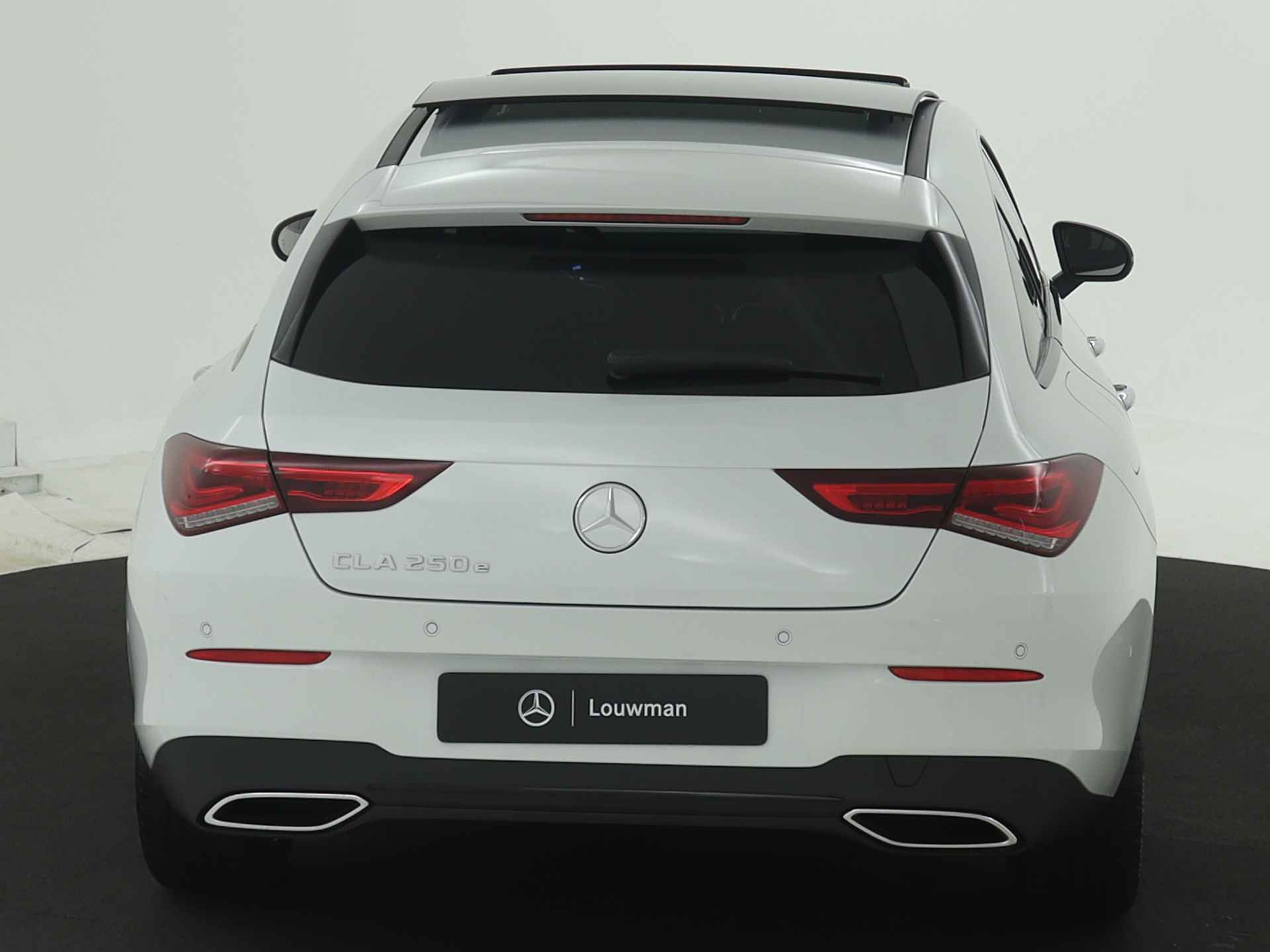 Mercedes-Benz CLA-Klasse Shooting Brake 250 e Luxury Line | Panorama / schuifdak | Smartphone-integratie | Premium pakket | Nightpakket | Parkeerpakket met achteruitrijcamera | Stoelverwarming vooraan | - 25/40