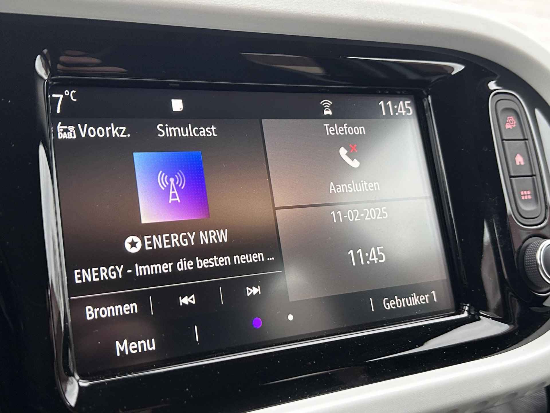 Renault Twingo Z.E. R80 E-Tech Equilibre 22 kWh Automaat / Koop accu / Dealer onderhouden / 3 fase laden / Stoelverwarming / Navigatie via Apple Carplay Android / - 24/33