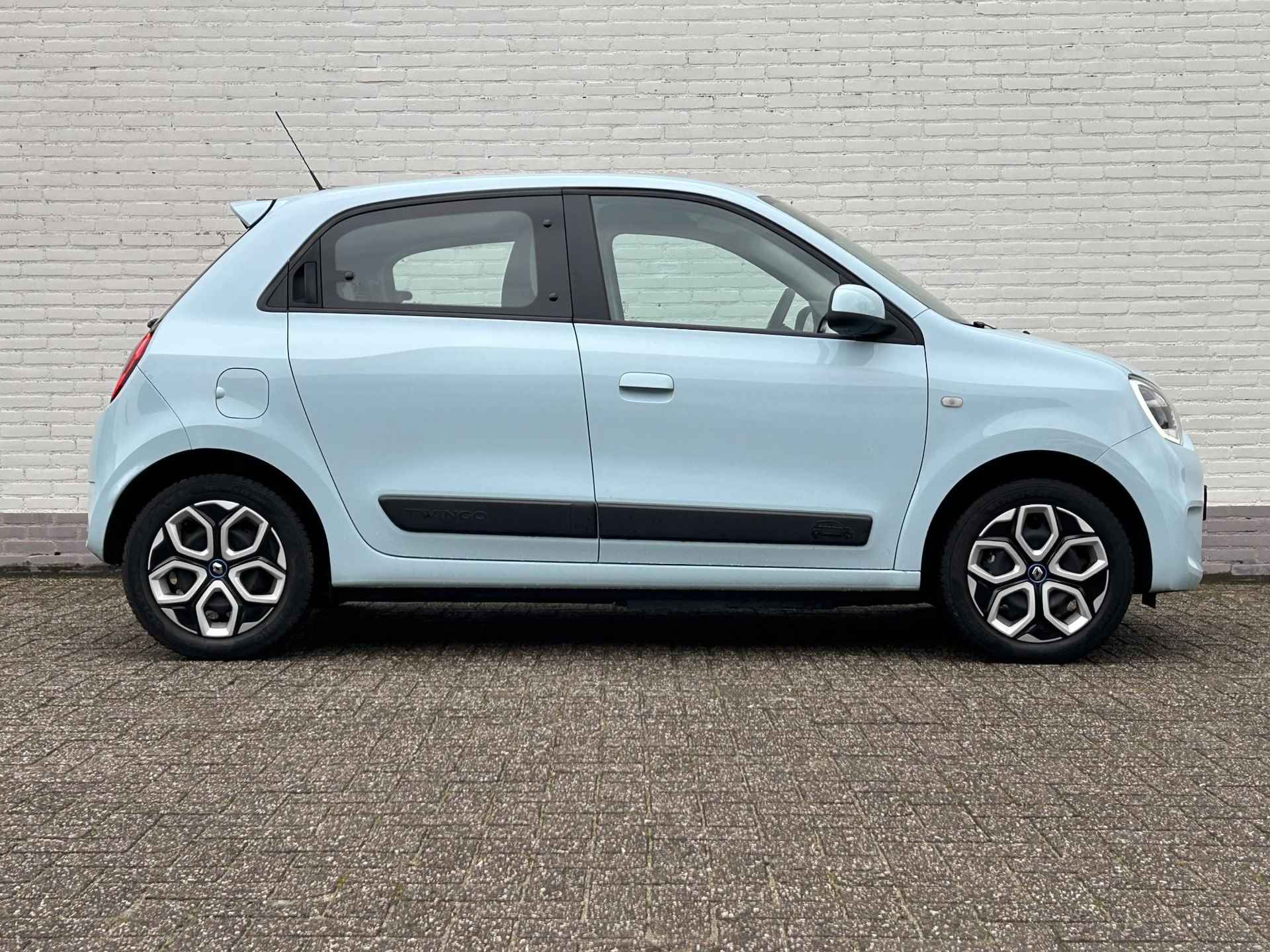 Renault Twingo Z.E. R80 E-Tech Equilibre 22 kWh Automaat / Koop accu / Dealer onderhouden / 3 fase laden / Stoelverwarming / Navigatie via Apple Carplay Android / - 27/33