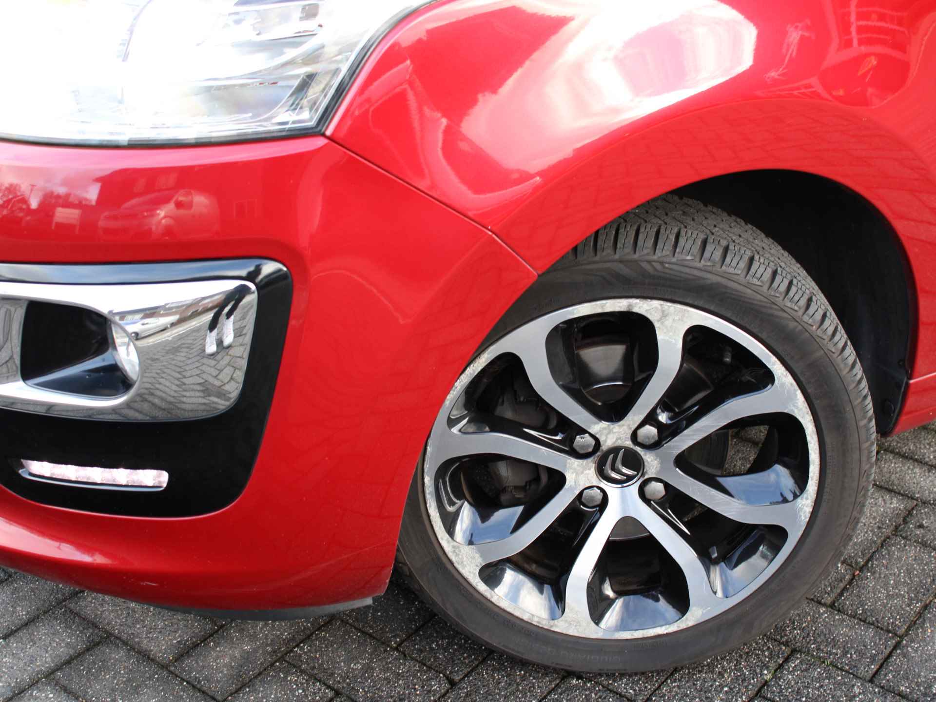 Citroën C3 Picasso 1.2 PureTech 110PK Exclusive Navigatie, Achteruitrijcamera, Climate Control, Bluetooth - 3/30