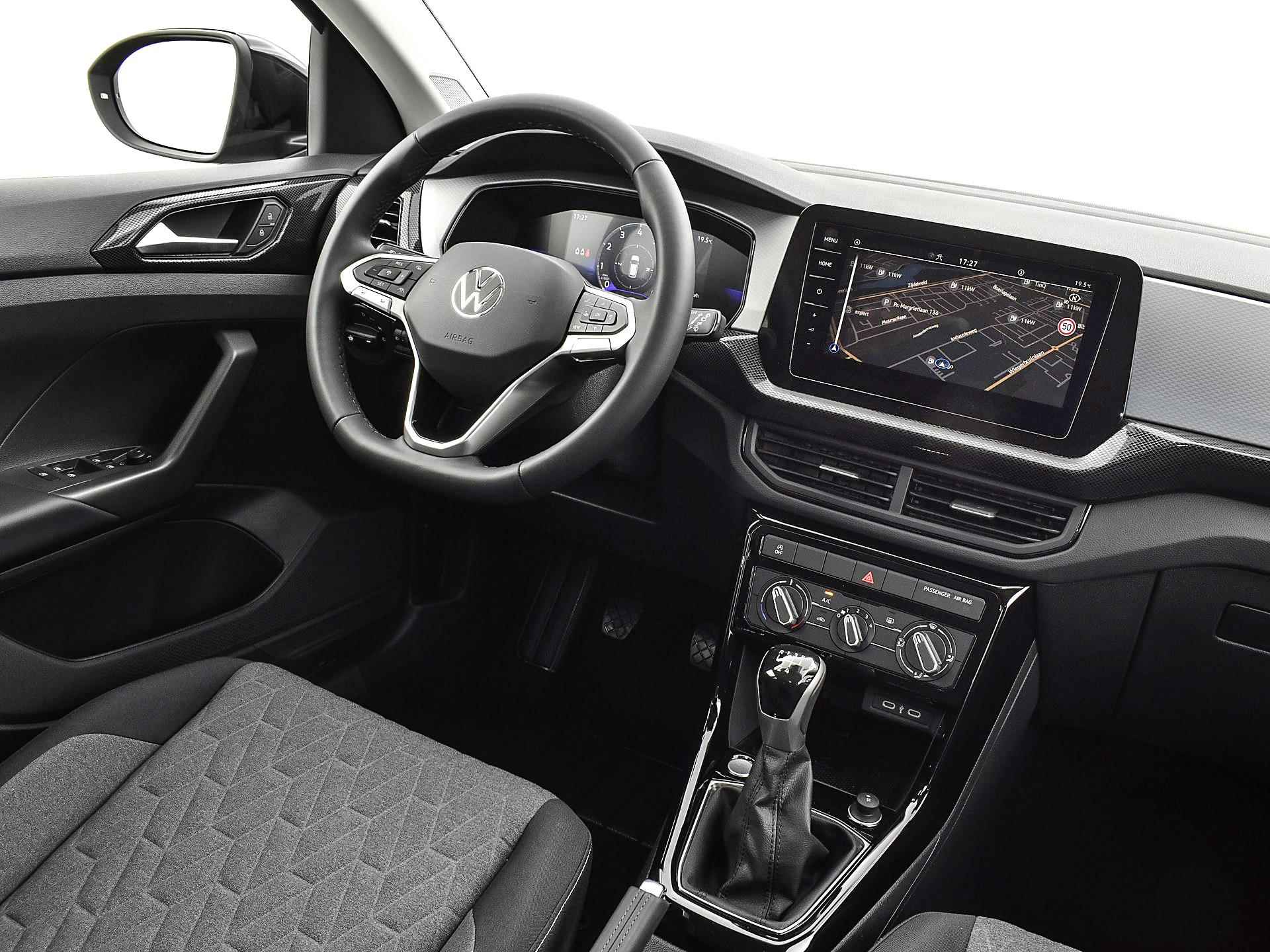 Volkswagen T-Cross Life Edition 1.0 TSI  70 kW / 95 PK · Multimedia pakket plus · Velgen 17'' lichtmetaal · - 21/35