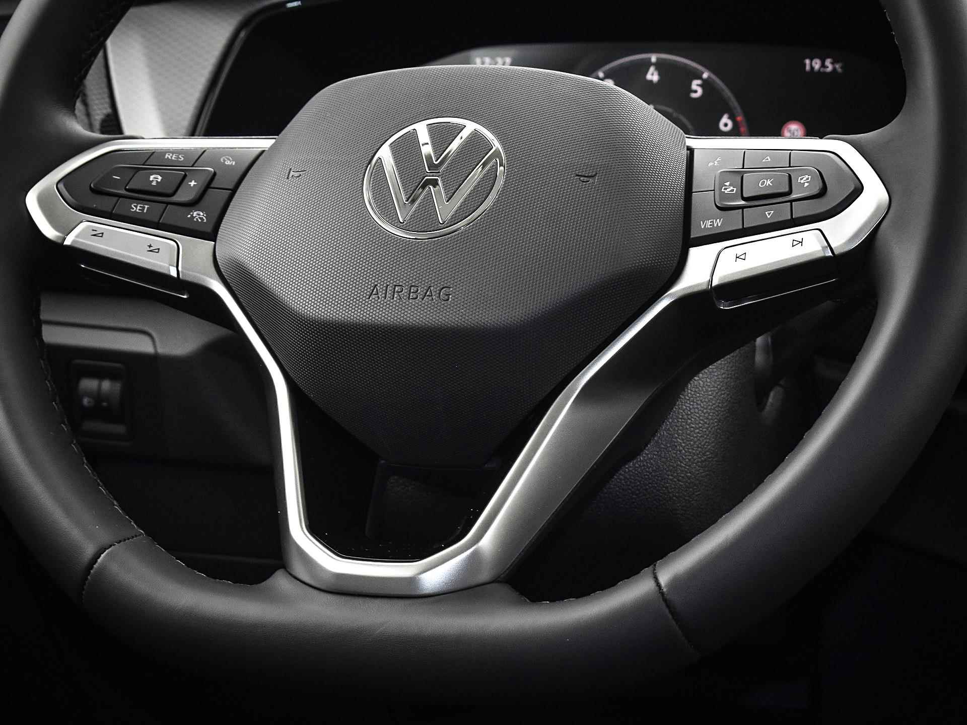 Volkswagen T-Cross Life Edition 1.0 TSI  70 kW / 95 PK · Multimedia pakket plus · Velgen 17'' lichtmetaal · - 26/35