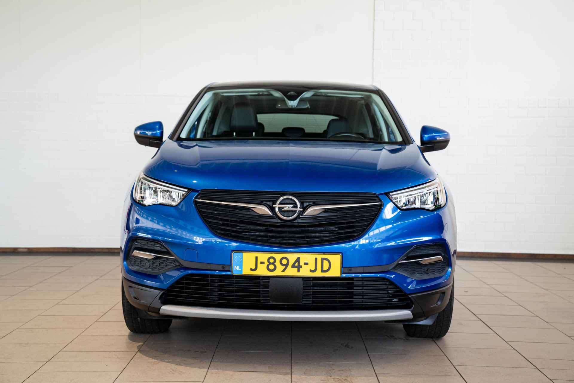 Opel Grandland X 1.2 Turbo Business Executive | Panoramadak | Navigatie | Camera | Dodehoek Sensor | AGR | Apple Carplay & Android Auto | - 2/37