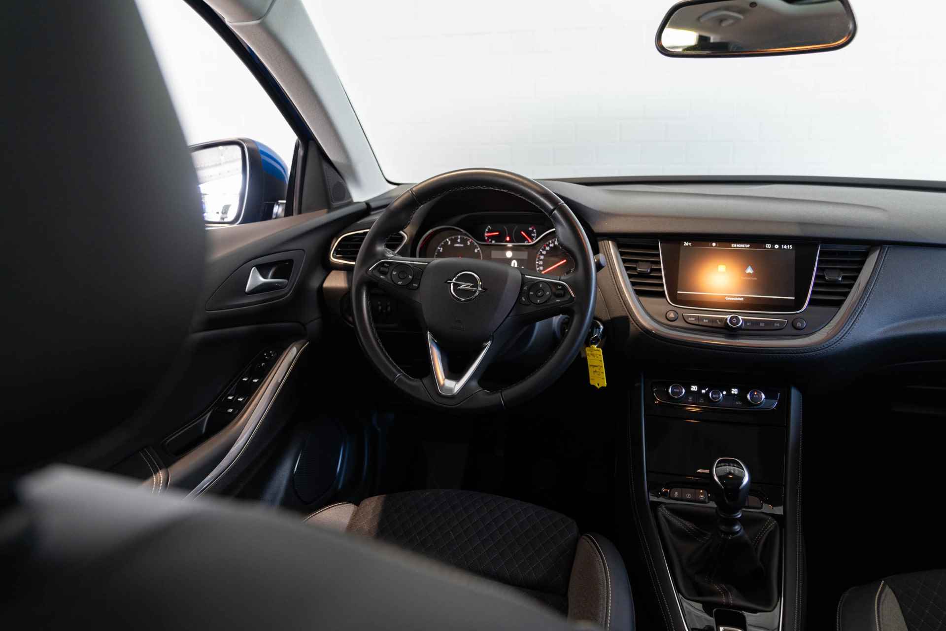 Opel Grandland X 1.2 Turbo Business Executive | Panoramadak | Navigatie | Camera | Dodehoek Sensor | AGR | Apple Carplay & Android Auto | - 35/37