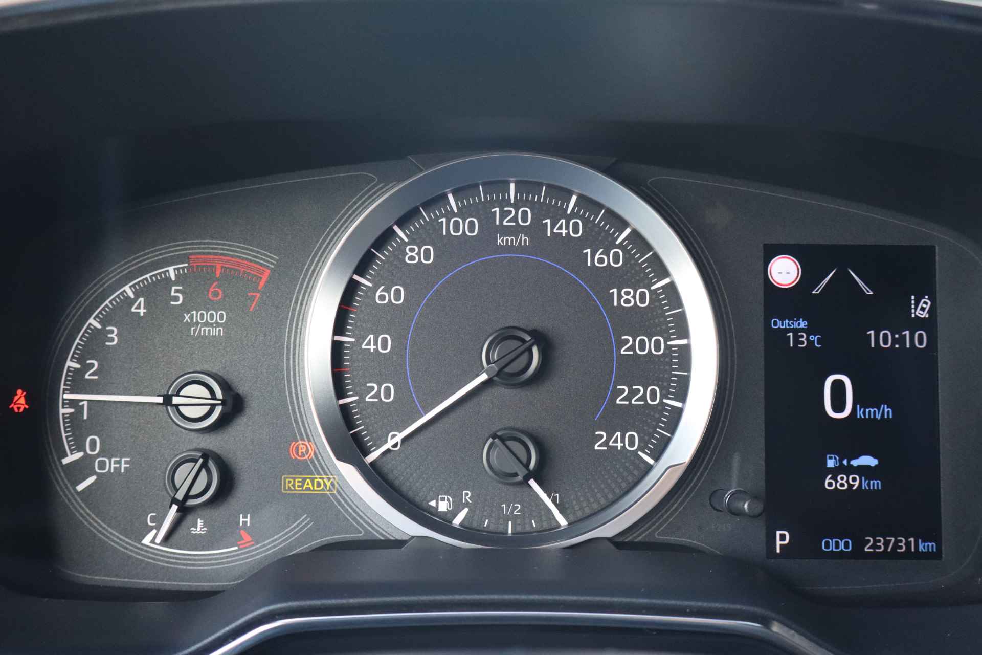 Toyota Corolla Touring Sports 1.8 Hybrid Active NL-Auto!! Carplay I Camera I Adap.Cruise -- HEMELVAARTSDAG GEOPEND VAN 11.00 T/M 15.00 UUR -- - 21/29