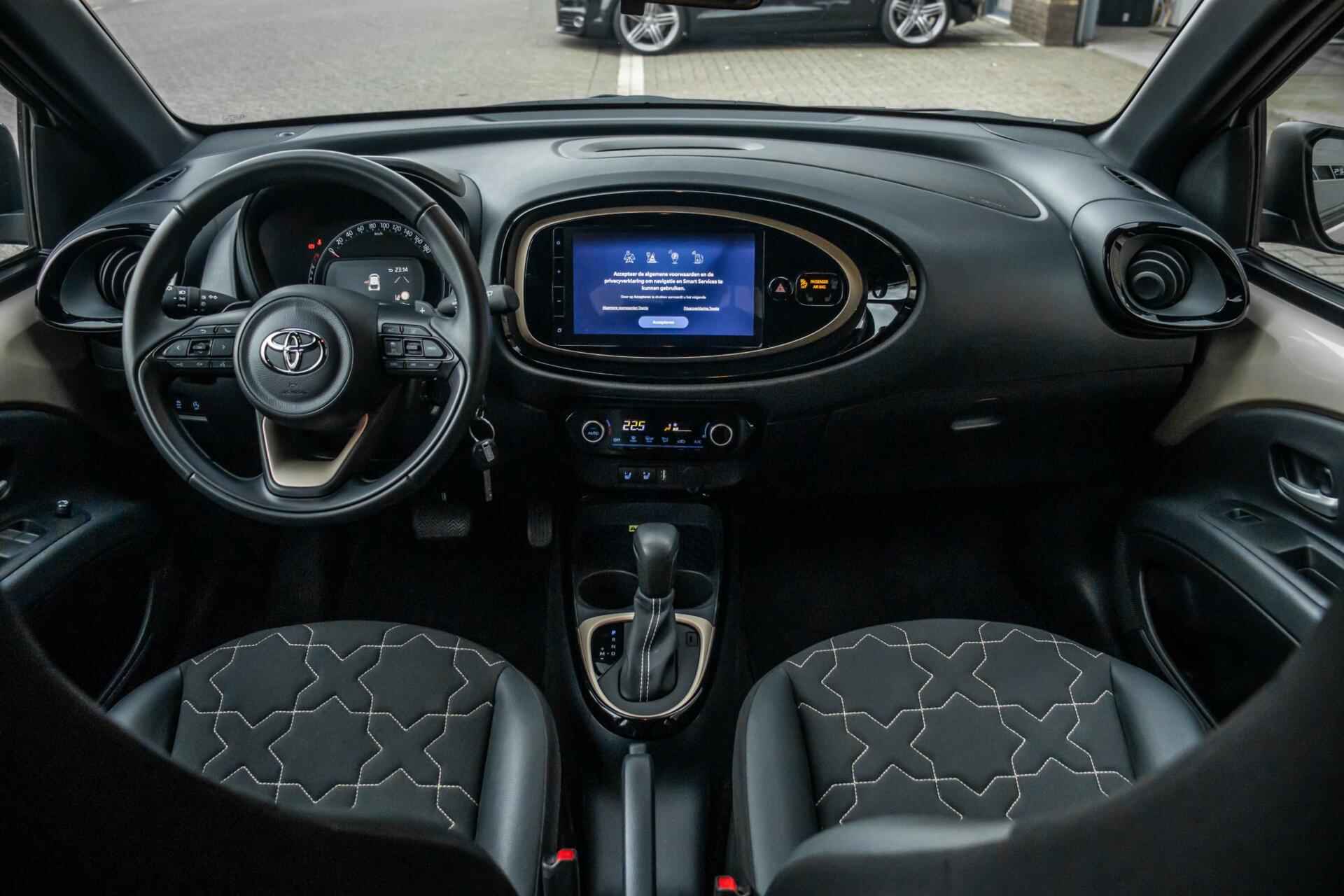 Toyota Aygo X 1.0 VVT-i S-CVT Premium, Automaat, Carplay - 12/25