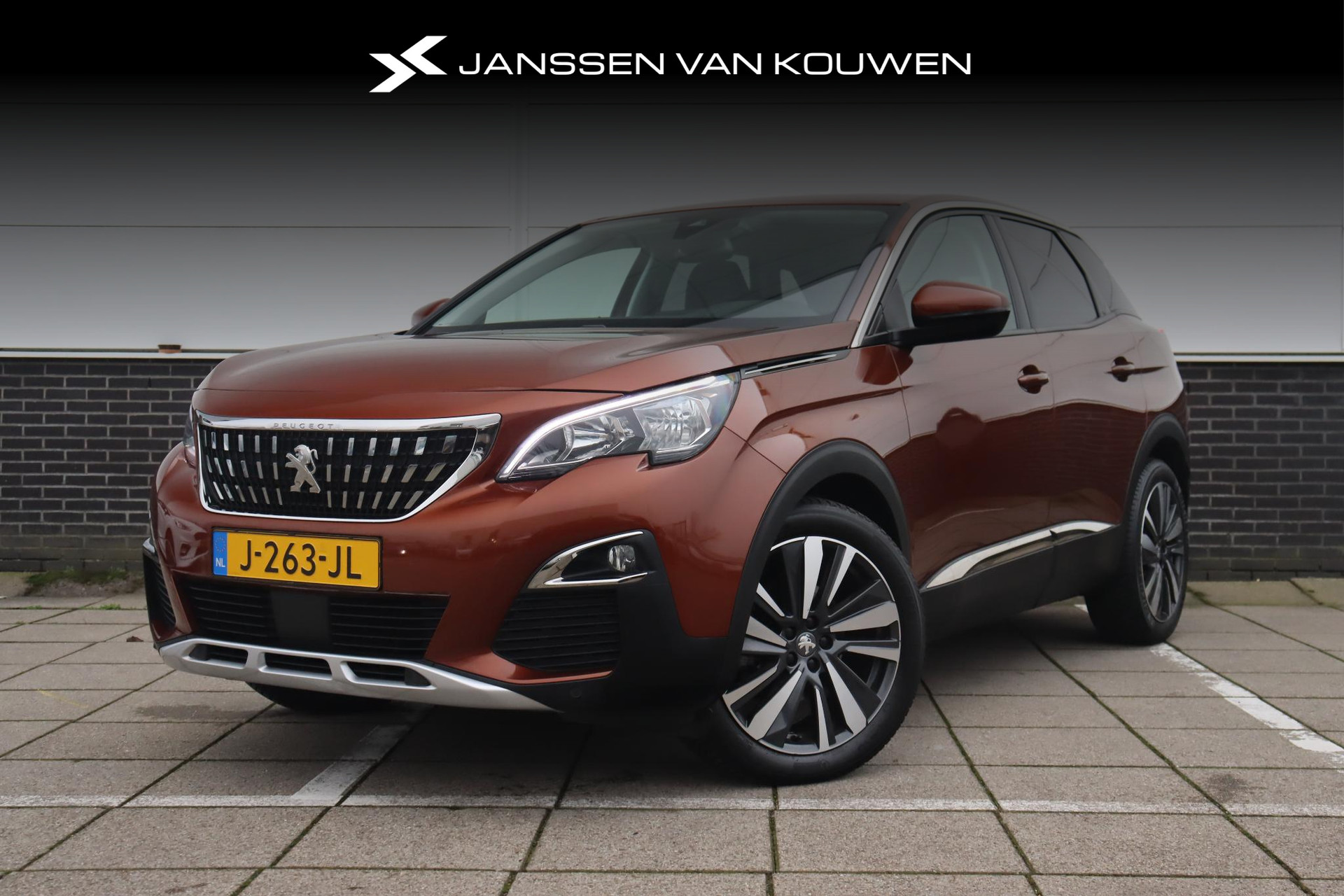 Peugeot 3008 1.2 PureTech Allure * Camera * Navi * Apple Carplay *