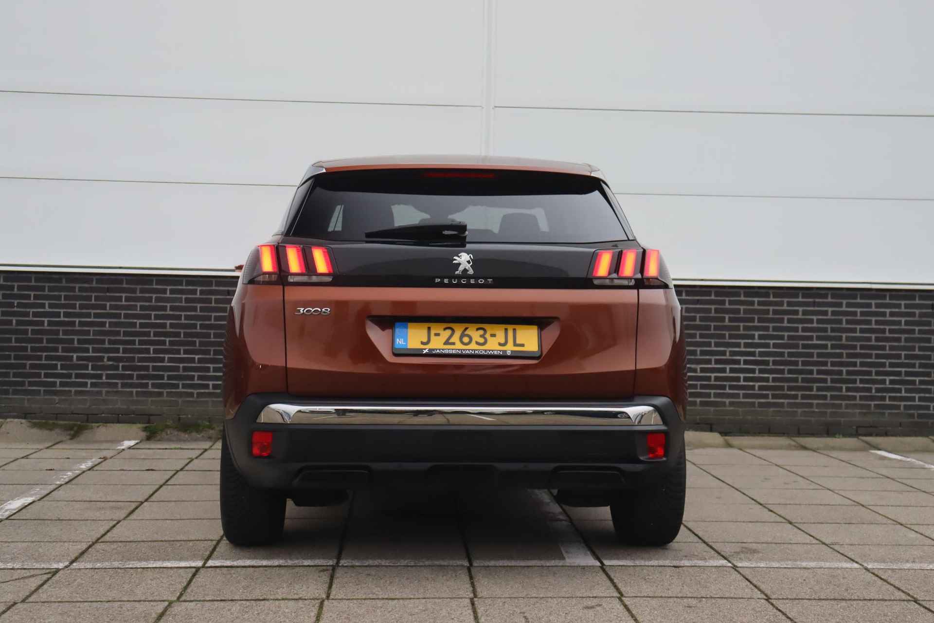 Peugeot 3008 1.2 PureTech Allure * Camera * Navi * Apple Carplay * - 5/43