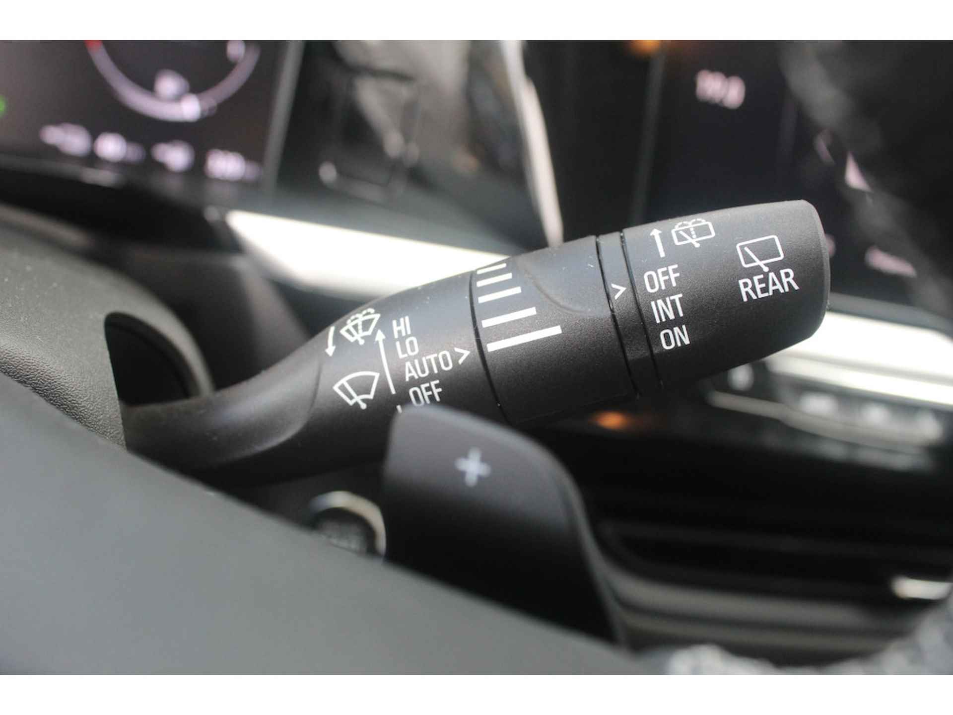Opel Grandland 1.6 T. 300 pk Hybrid 4x4 GSe "Special Edition" Alcantara / Navigatie 10" / LED Matrix / Camera / 19"LMV / Zwart dak / AGR / Cruise Control / Park Pilot '' vraag een vrijblijvende offerte aan '' - 29/40
