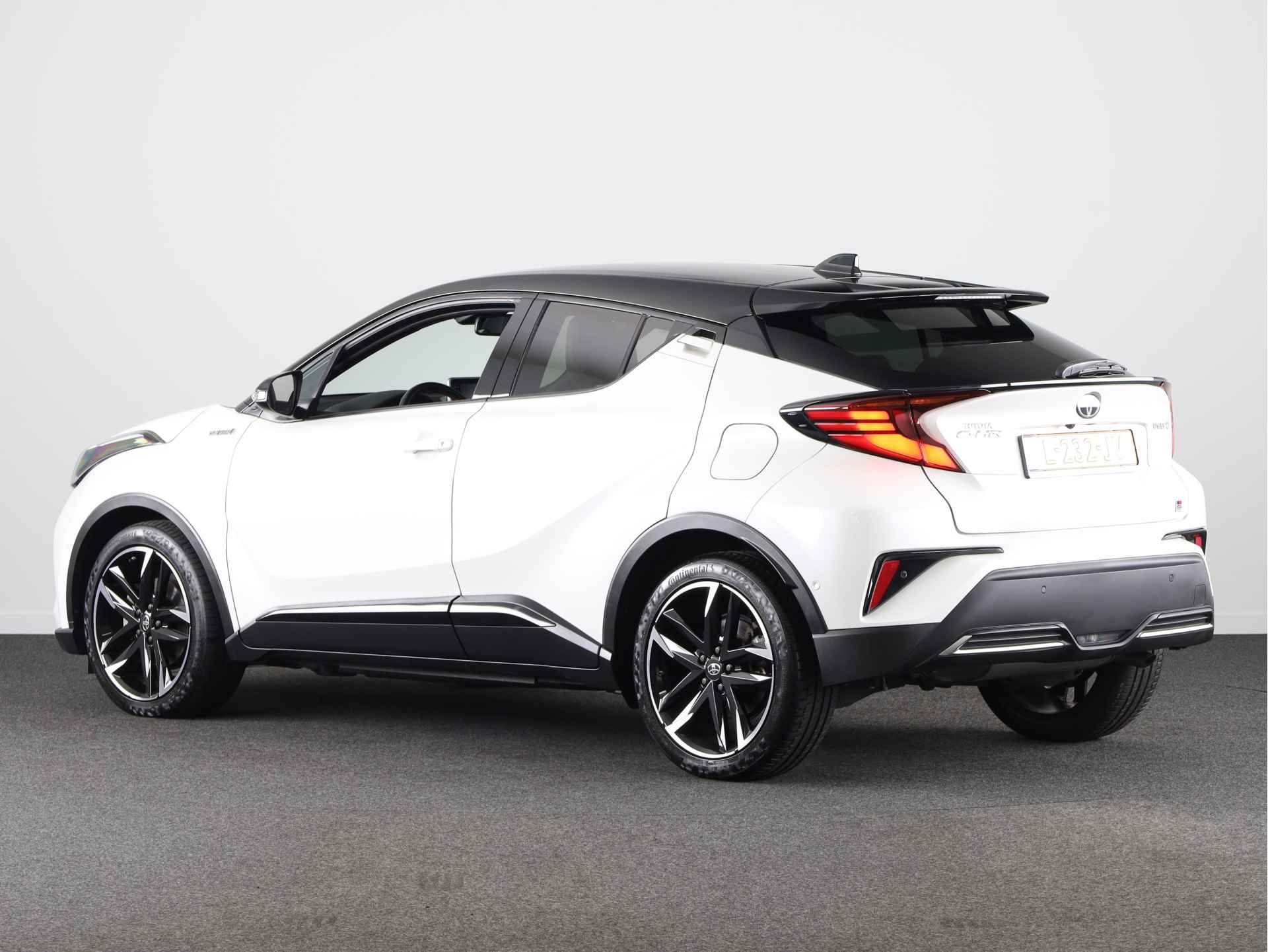 Toyota C-HR 2.0 184 PK Hybrid GR-Sport | JBL | Navigatie | Camera | Climate Control | Stoelverwarming | LM velgen | Cruise Control Adaptief | Parkeersensoren | - 18/51