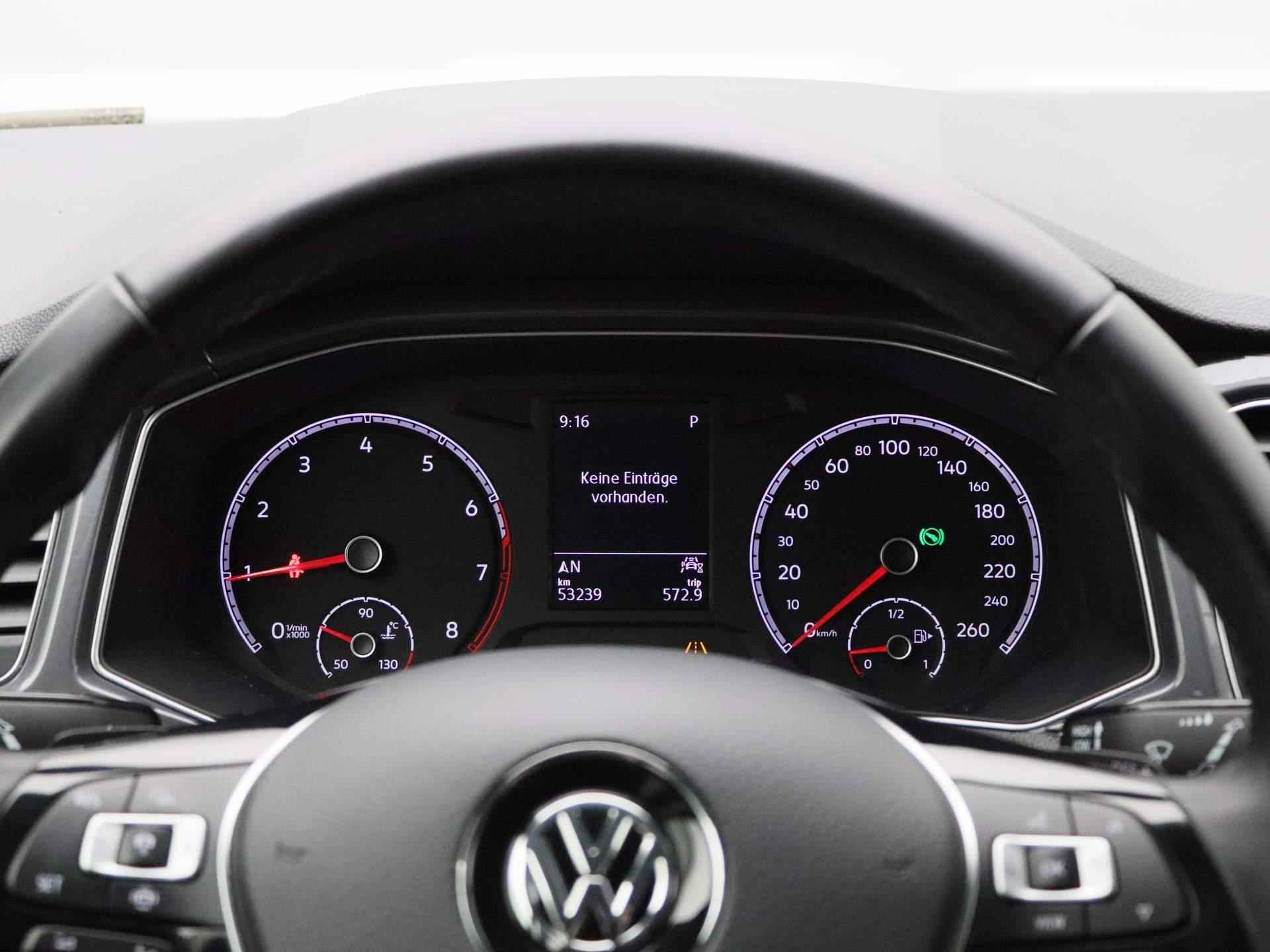 Volkswagen T-Roc 1.5 TSI Style 150 PK | Automaat | Afbeembare Trekhaak | Navigatie | Adaptive Cruise Control | Stoelverwarming | LED | Keyless | Dodehoeksensoren | Lichtmetalen velgen | Privacy glass | Elektrische achterklep | - 9/40