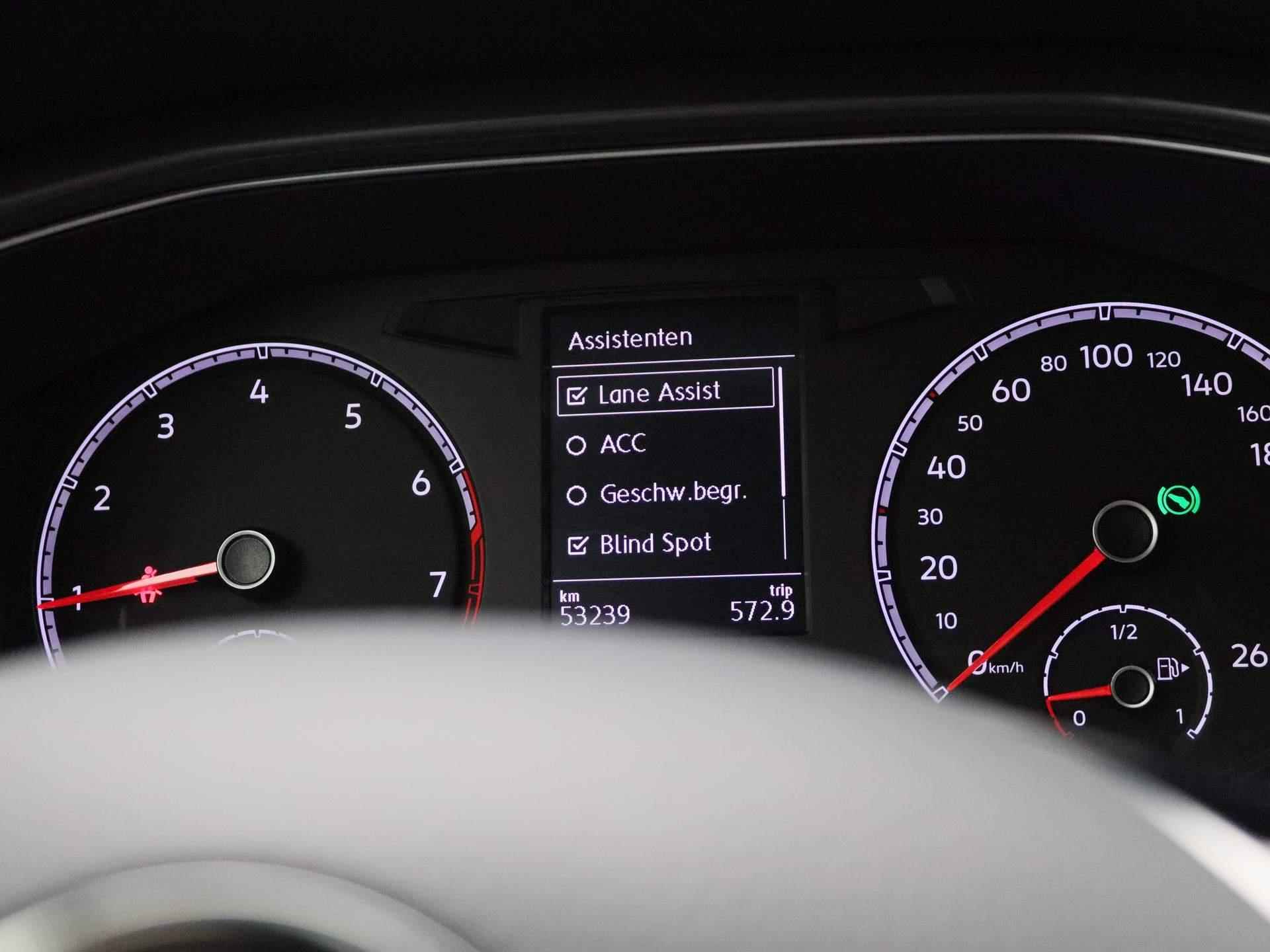 Volkswagen T-Roc 1.5 TSI Style 150 PK | Automaat | Afbeembare Trekhaak | Navigatie | Adaptive Cruise Control | Stoelverwarming | LED | Keyless | Dodehoeksensoren | Lichtmetalen velgen | Privacy glass | Elektrische achterklep | - 25/40