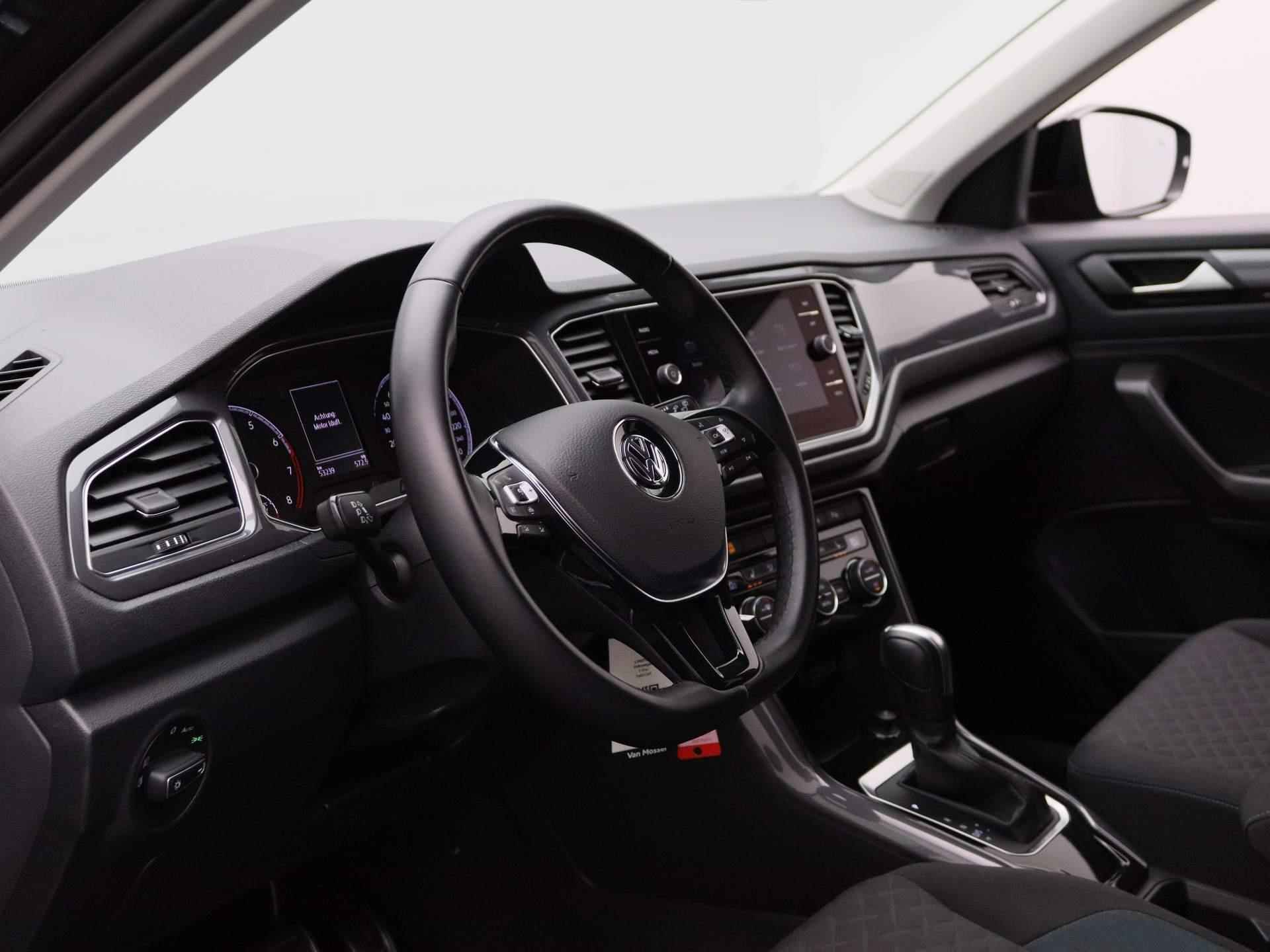 Volkswagen T-Roc 1.5 TSI Style 150 PK | Automaat | Afbeembare Trekhaak | Navigatie | Adaptive Cruise Control | Stoelverwarming | LED | Keyless | Dodehoeksensoren | Lichtmetalen velgen | Privacy glass | Elektrische achterklep | - 33/40