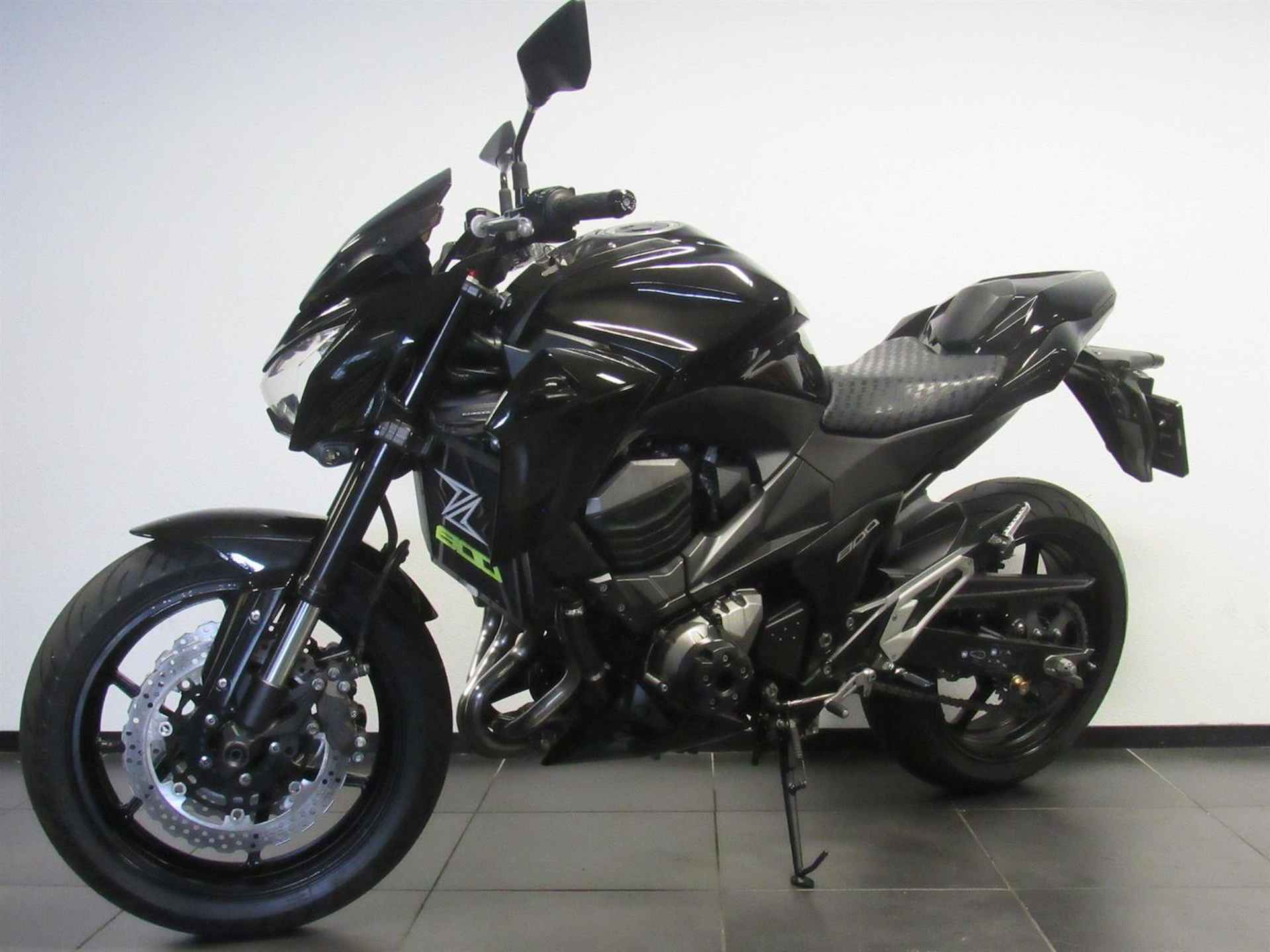 Kawasaki Z 800 - 2013 - 3/14