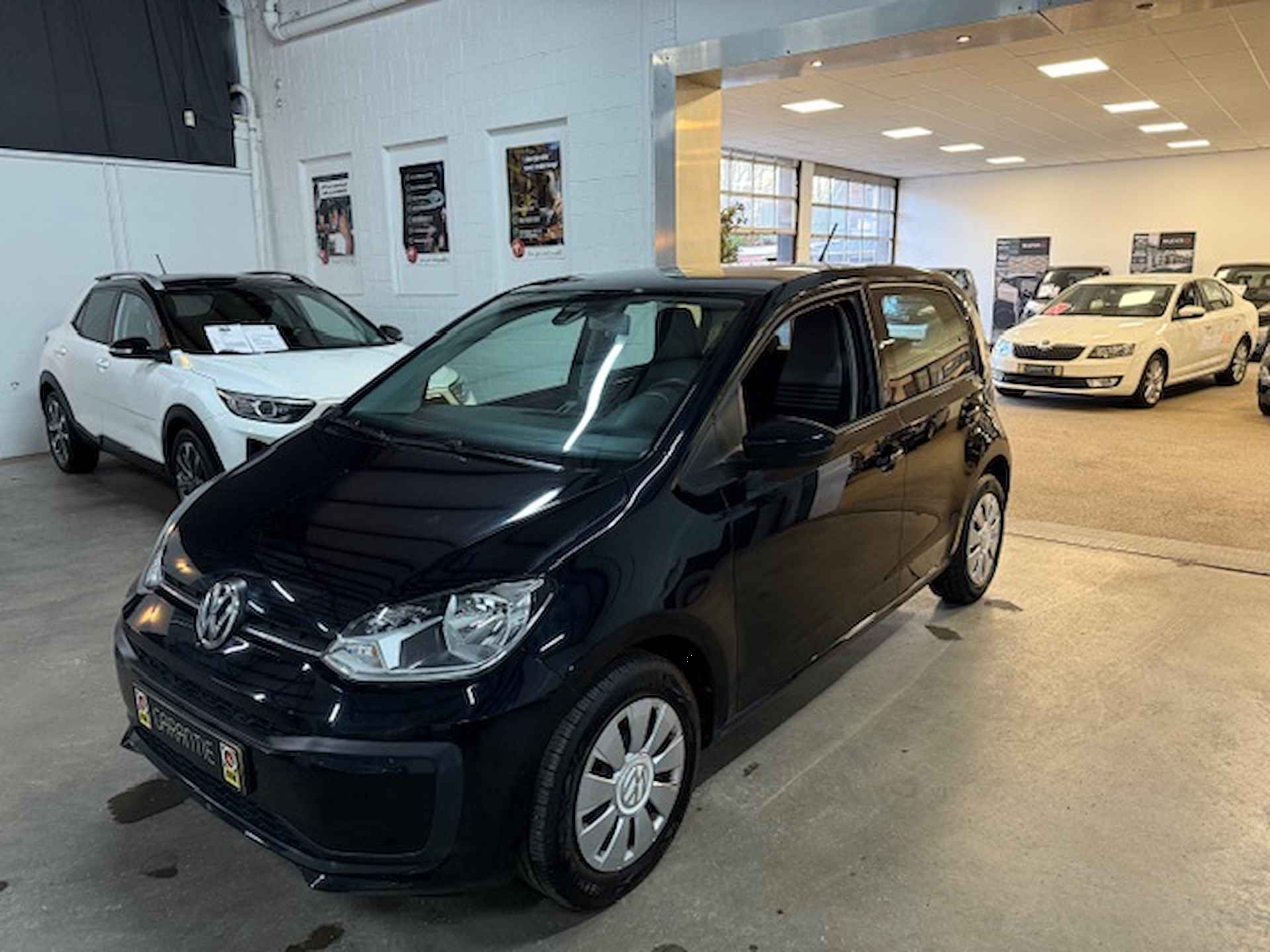 Volkswagen Up! 1.0 BMT move up! - 3/13