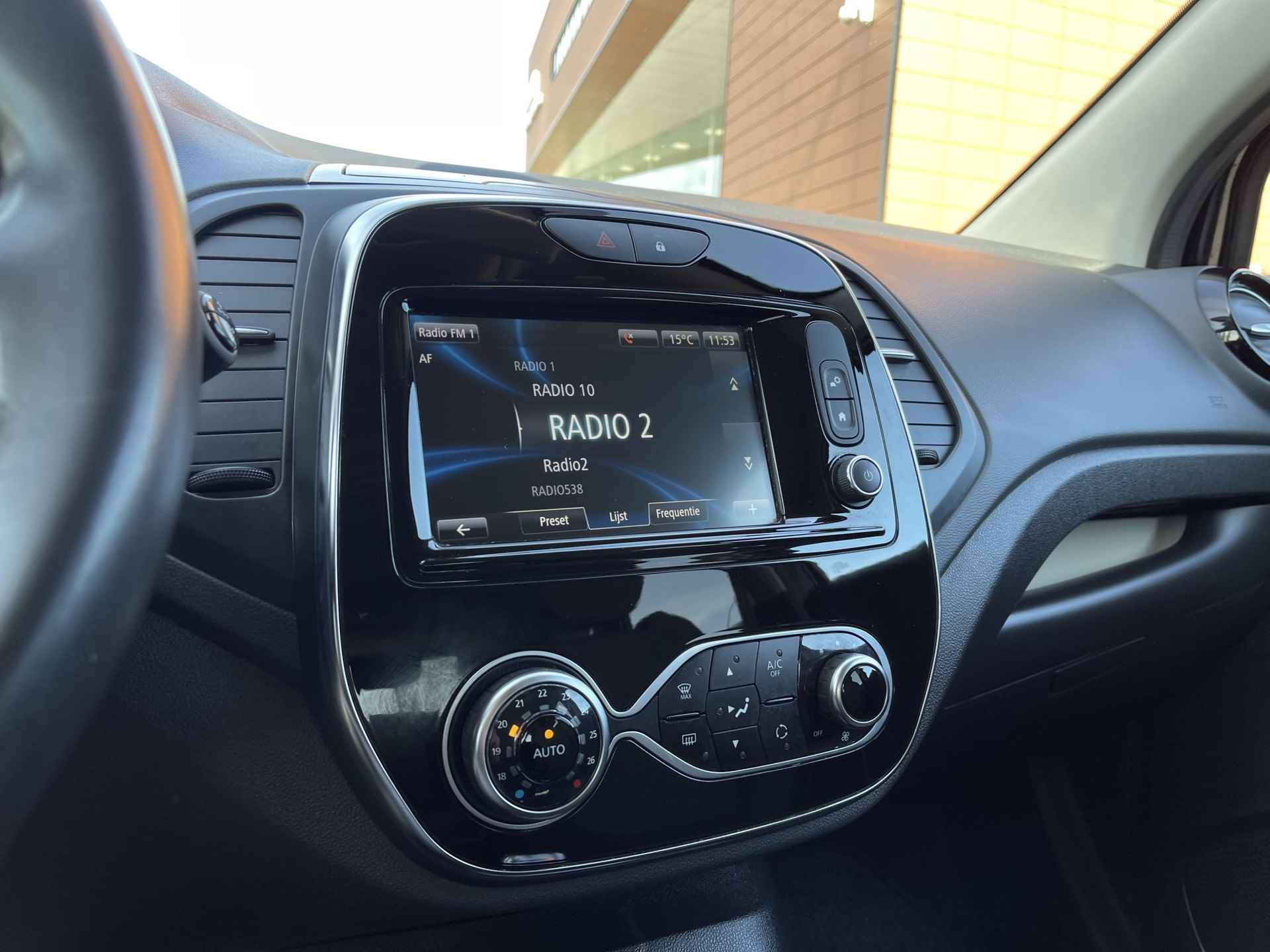 Renault Captur 0.9 TCe Intens | Navigatie | Camera | Apple Carplay/Android Auto | Keyless Entry | Park. Sensoren | Cruise & Climate Control | Rijklaarprijs! - 17/26