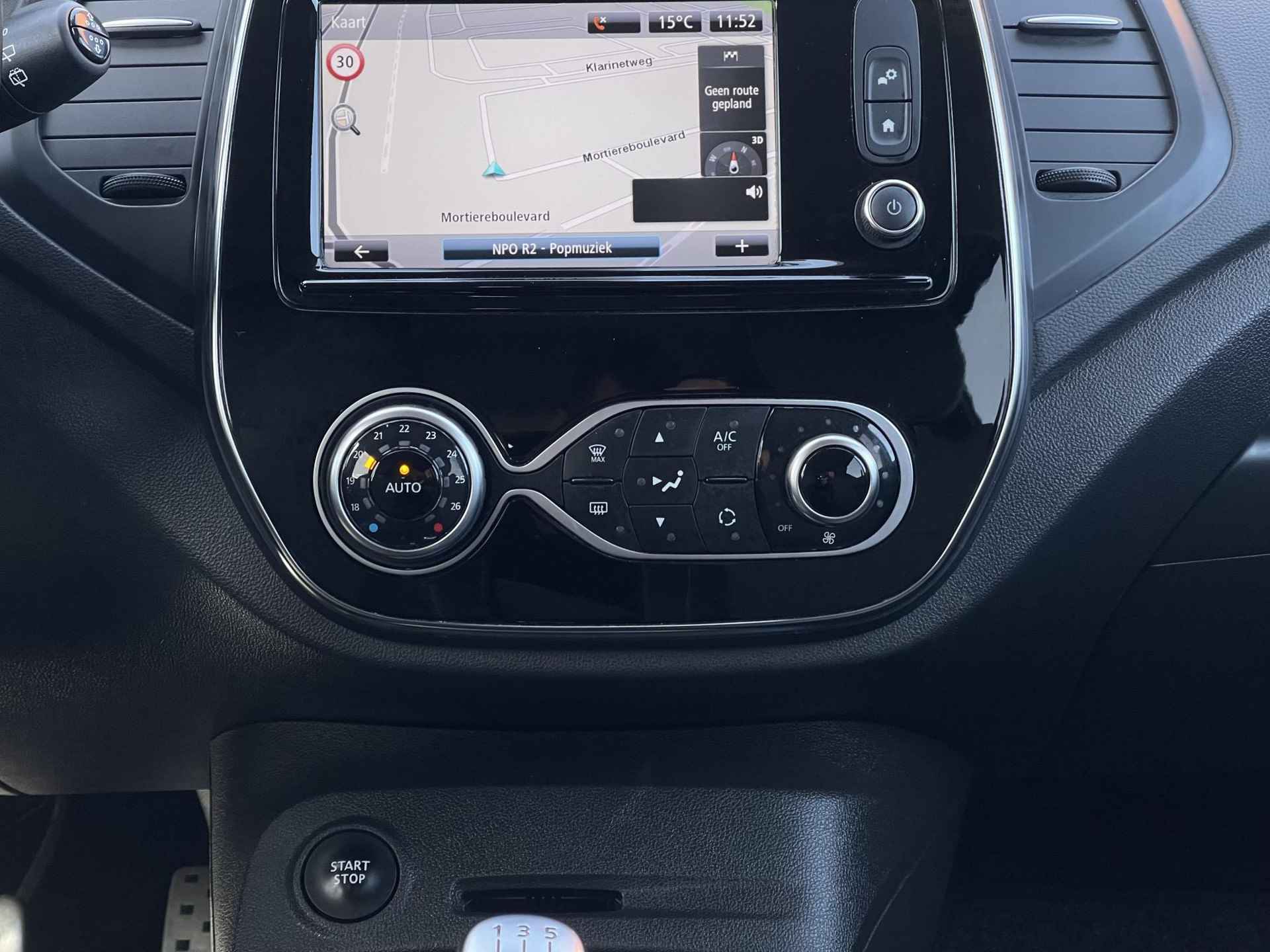 Renault Captur 0.9 TCe Intens | Navigatie | Camera | Apple Carplay/Android Auto | Keyless Entry | Park. Sensoren | Cruise & Climate Control | Rijklaarprijs! - 19/26