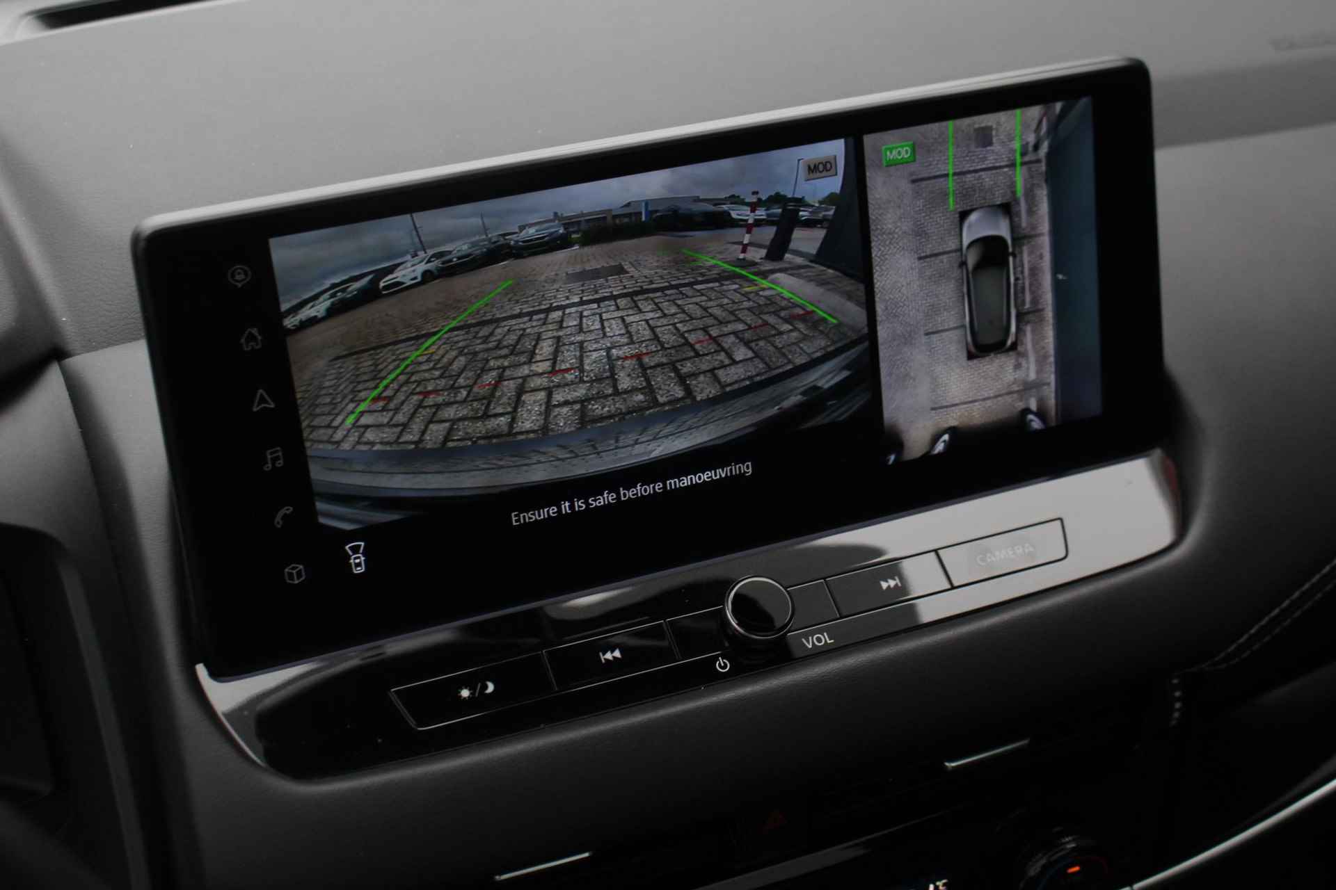 Nissan Qashqai 1.3 MHEV N-CONNECTA MT 140pk | Navigatie | Panoramadak | 360 camera | Apple Carplay & Android Auto - 17/38