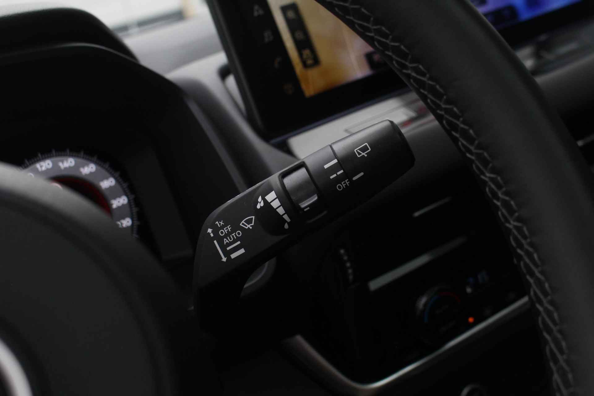 Nissan Qashqai 1.3 MHEV N-CONNECTA MT 140pk | Navigatie | Panoramadak | 360 camera | Apple Carplay & Android Auto - 36/38