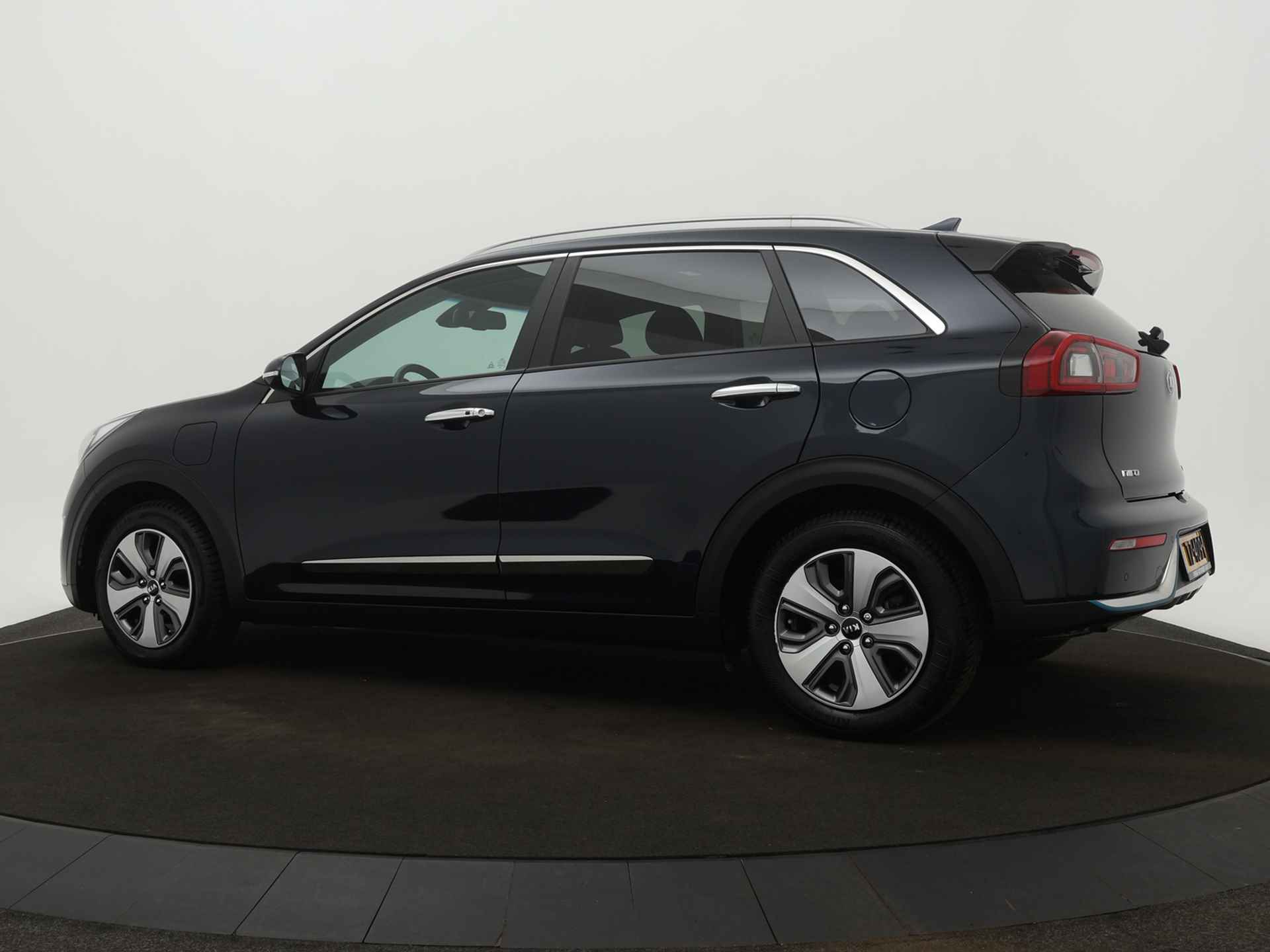 Kia Niro 1.6 GDi PHEV DynamicPlusLine - Lederen bekleding - Navigatie - Stoelverwarming - Climate Control - Fabrieksgarantie tot 11-2025 - 5/49