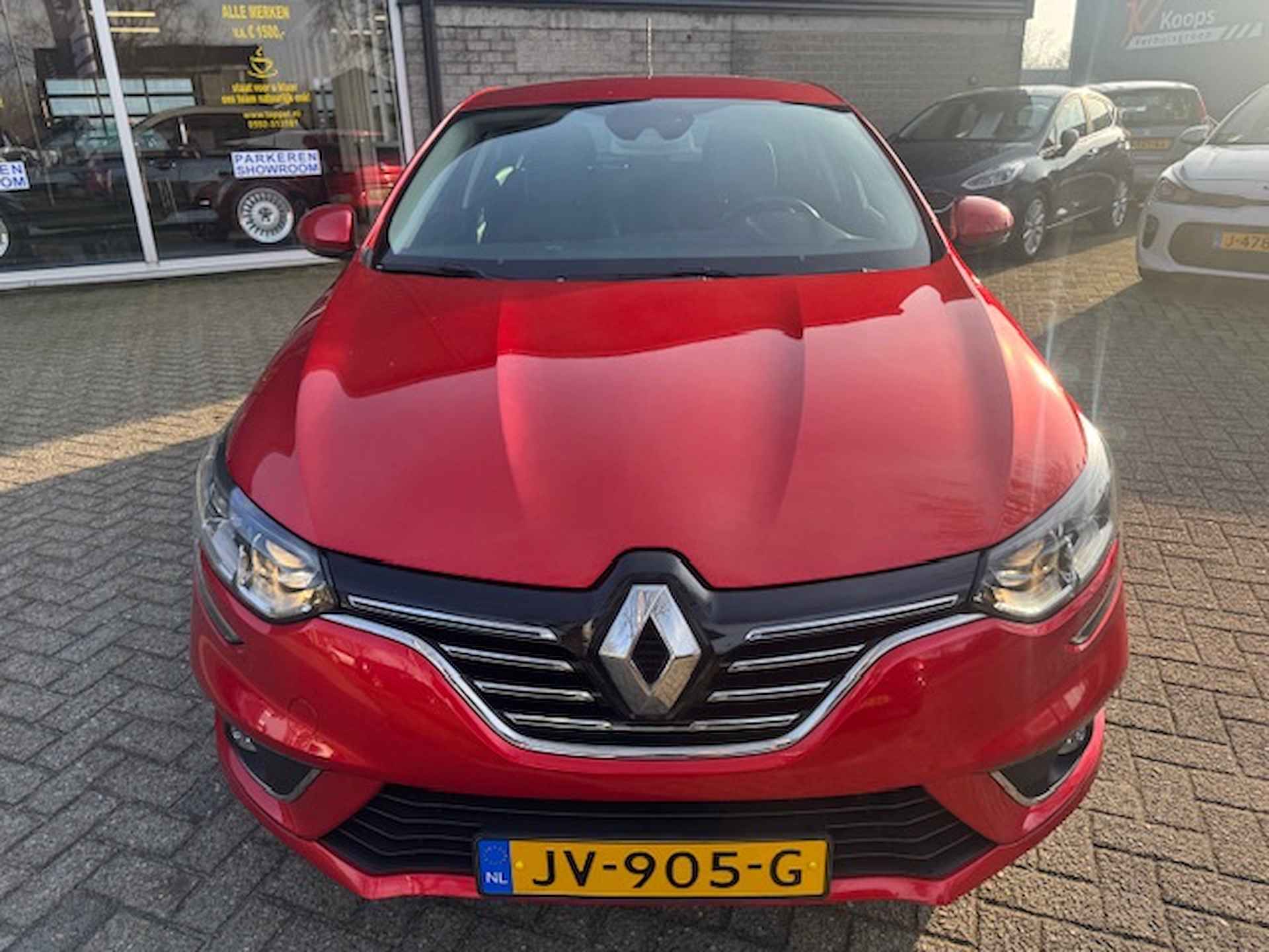 Renault Mégane TCe 130Pk Bose/ Trekhaak/ Climate/ Groot navi/ Multi sense/ NAP! - 8/25