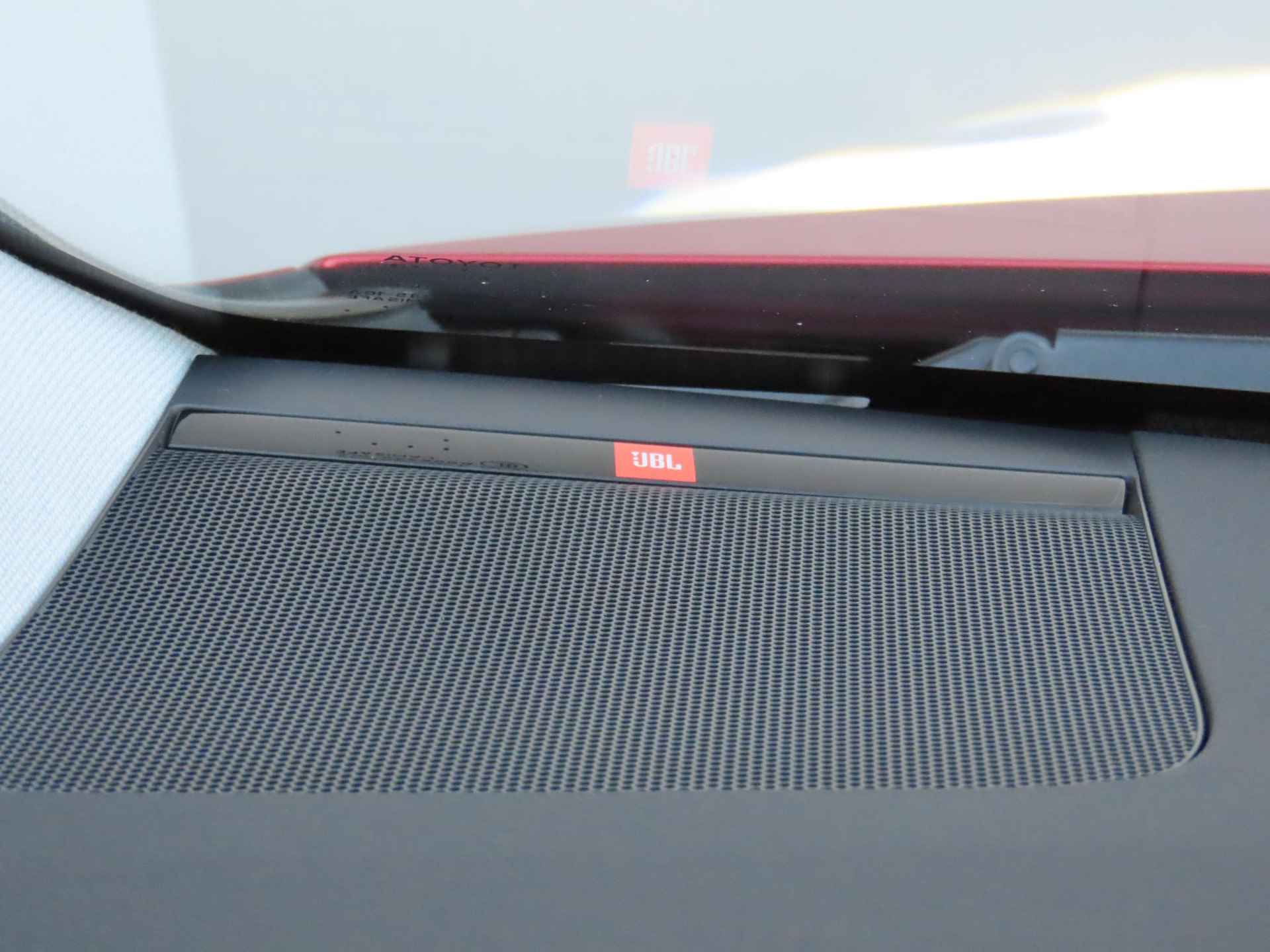 Toyota Prius 1.8 Plug-in Business Plus | JBL | Camera | Head-up | Navigatie | Leder | - 24/41