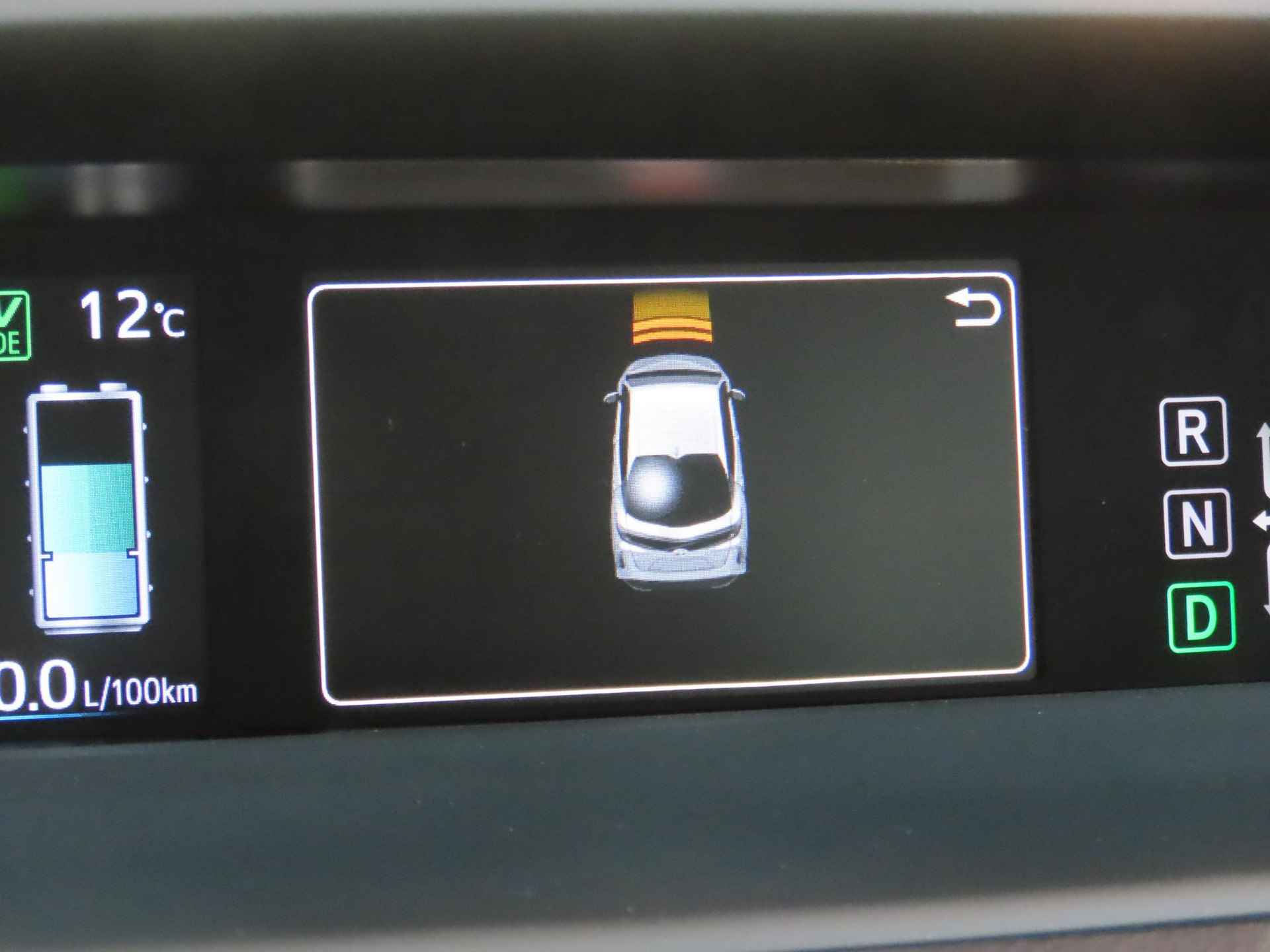 Toyota Prius 1.8 Plug-in Business Plus | JBL | Camera | Head-up | Navigatie | Leder | - 36/41