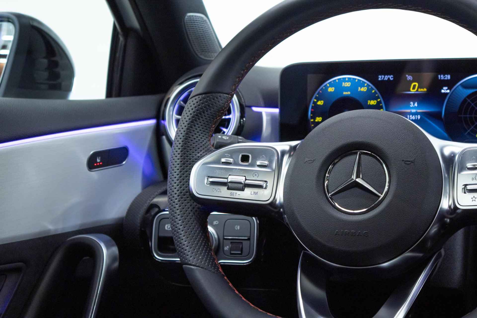 Mercedes-Benz A-klasse 250 e AMG Line | Night Pakket | Panoramadak | Sfeer | - 10/22