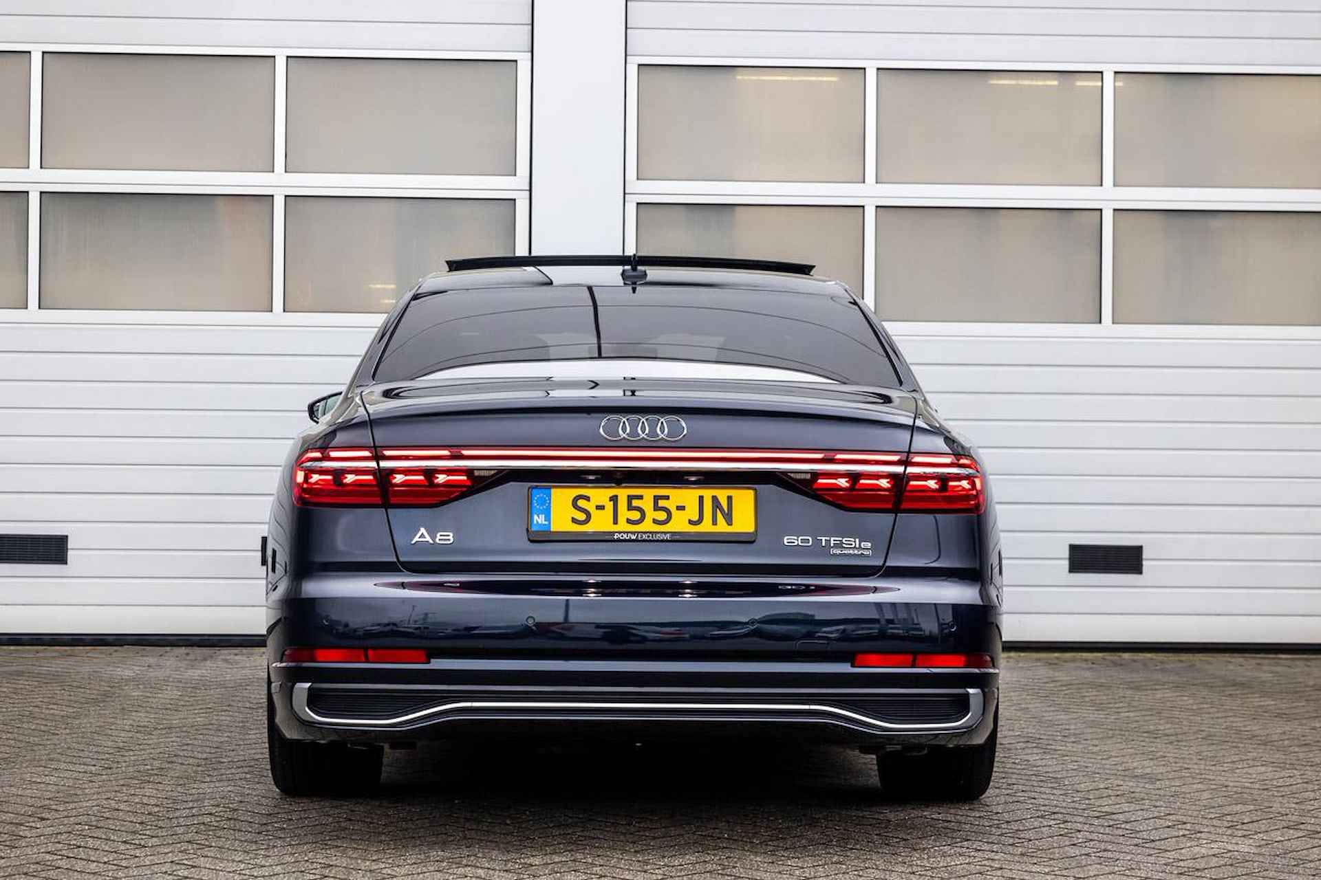 Audi A8 60 TFSIe 462pk Quattro S-Line | Head-up Display | Panoramadak | Digital Matrix LED - 13/55