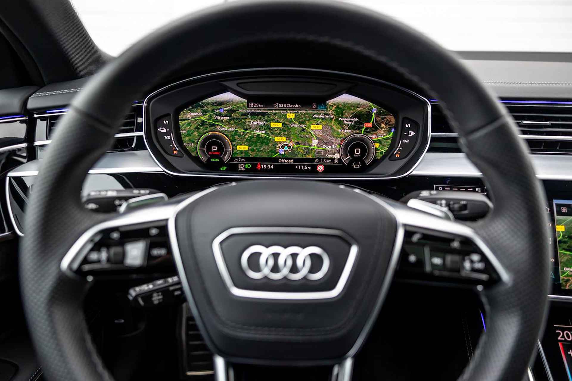 Audi A8 60 TFSIe 462pk Quattro S-Line | Head-up Display | Panoramadak | Digital Matrix LED - 25/55