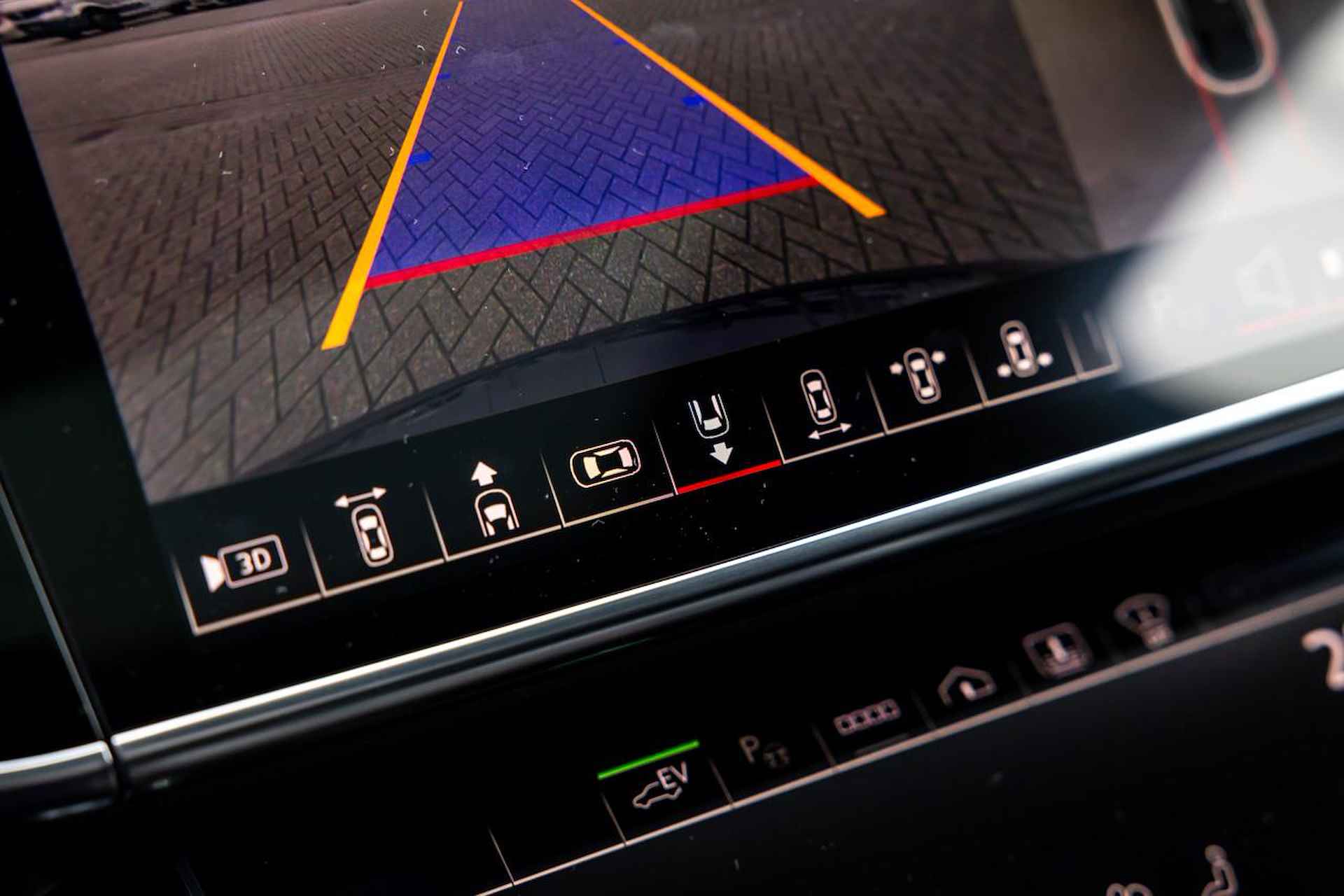 Audi A8 60 TFSIe 462pk Quattro S-Line | Head-up Display | Panoramadak | Digital Matrix LED - 39/55